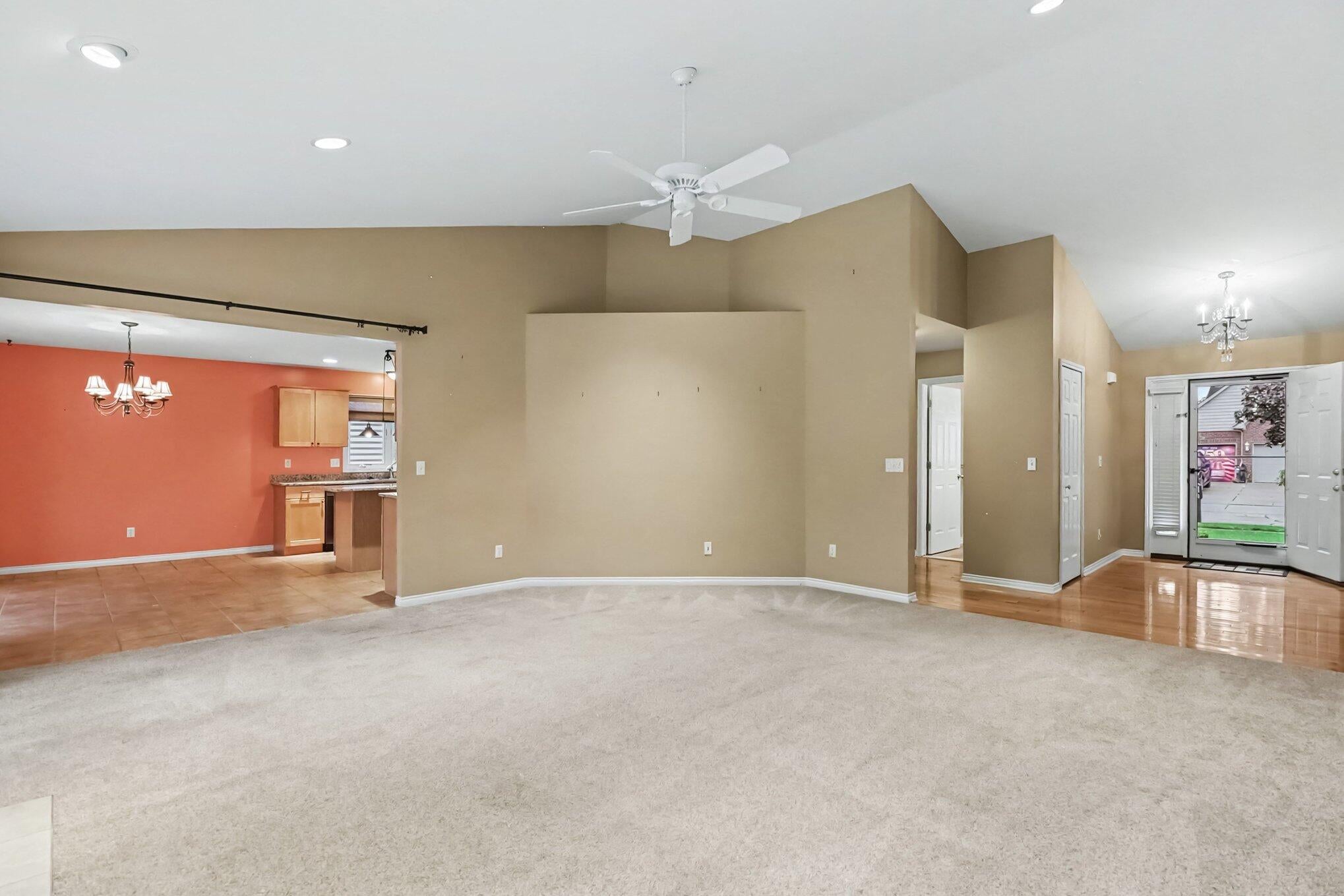 39138 Casimira Avenue