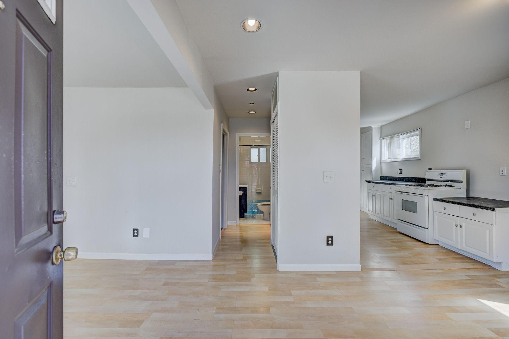 30 W KALAMA Avenue