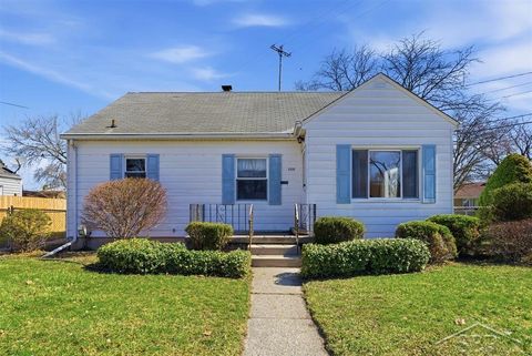3316 Court Street Saginaw City MI 48602