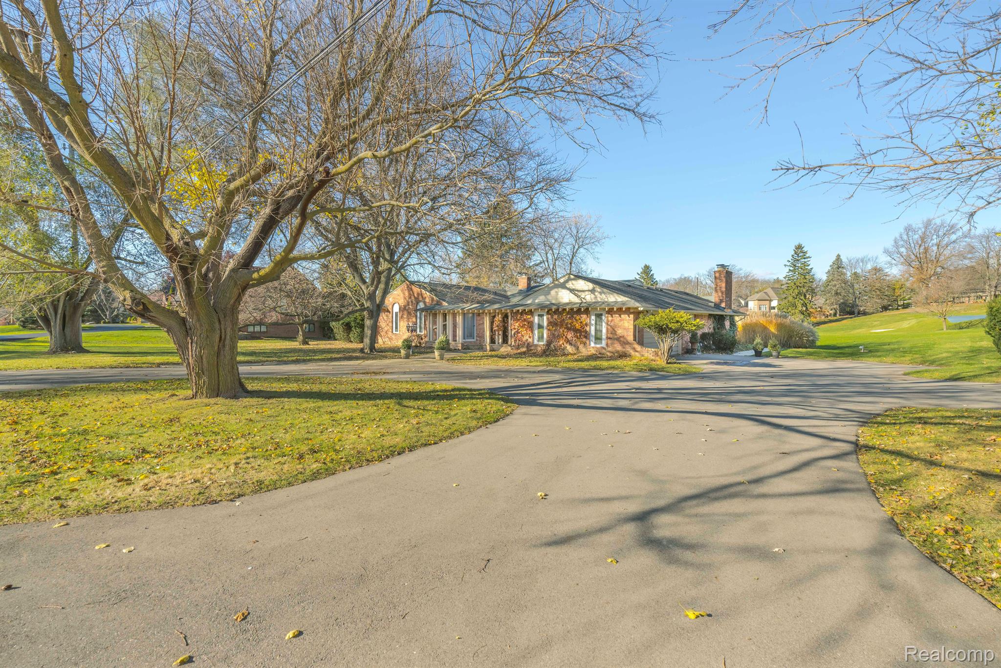 1206 CEDARHOLM Lane