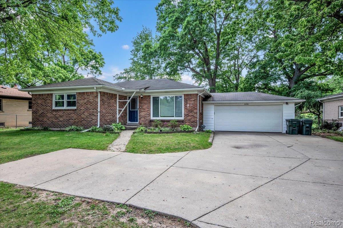 3972 Joslyn Road