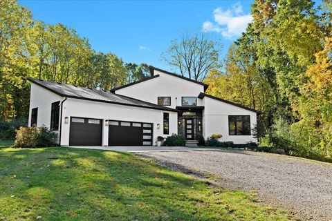 3475 W BUNO Road Milford Charter Township MI 48380