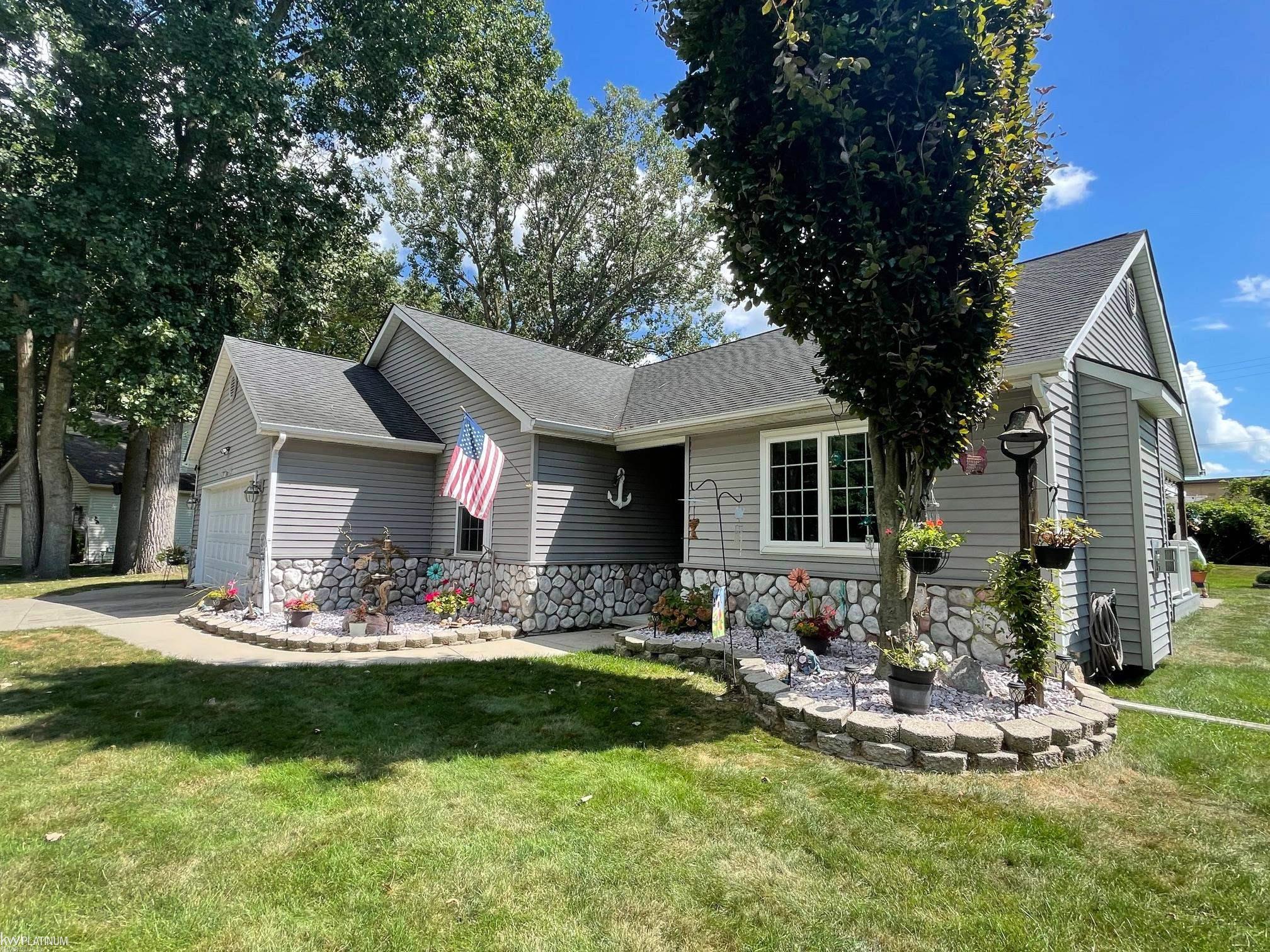 685 Townsend Court