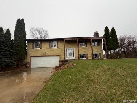 Photo of 4630 Hummer Lake Road, Brandon Charter Township, MI 48462 (MLS # 20261028407)