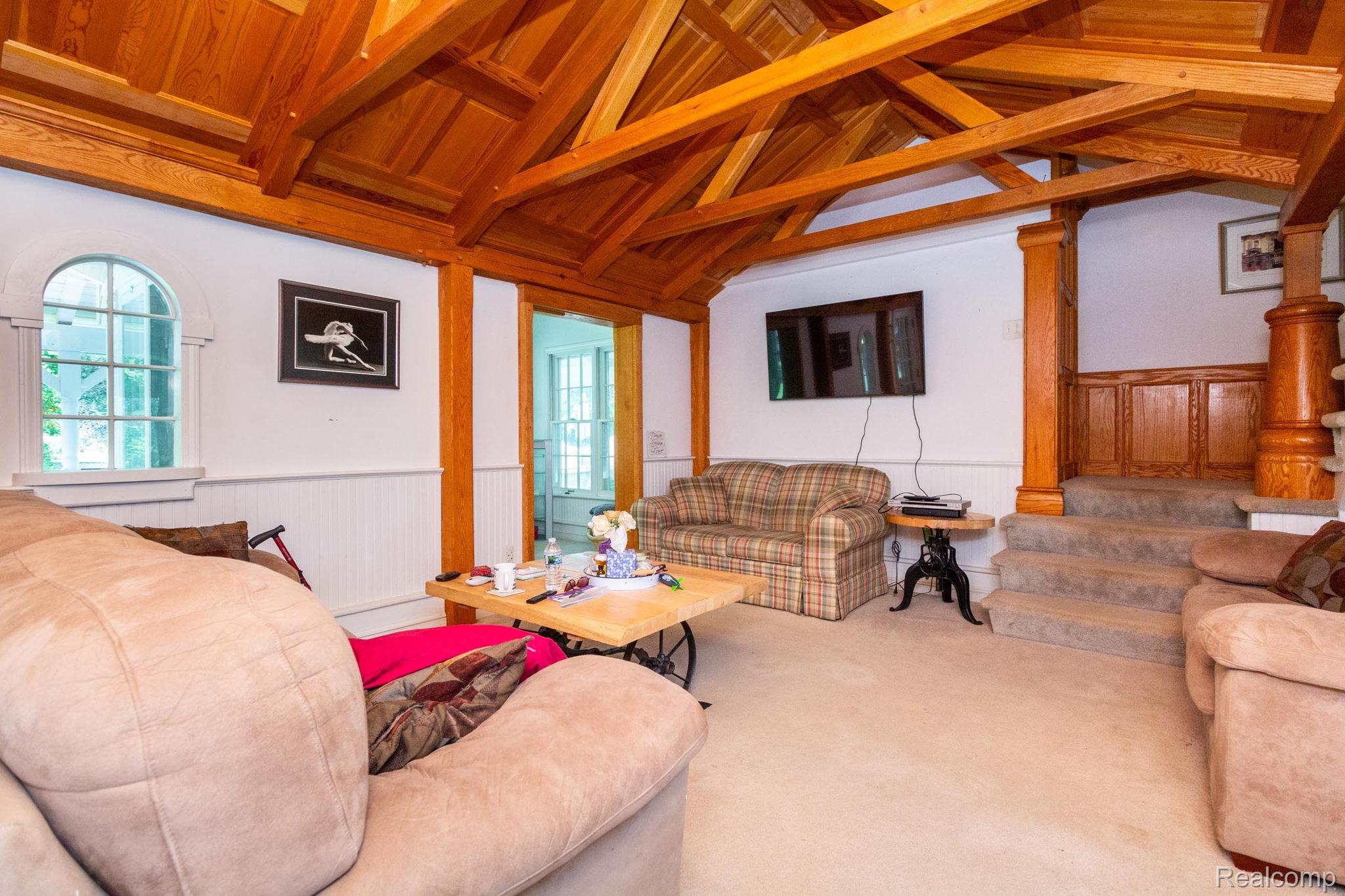 Oxford Charter Township, Michigan 48371, United States, 4 Bedrooms Bedrooms, ,2 BathroomsBathrooms,Residential,Active,190800