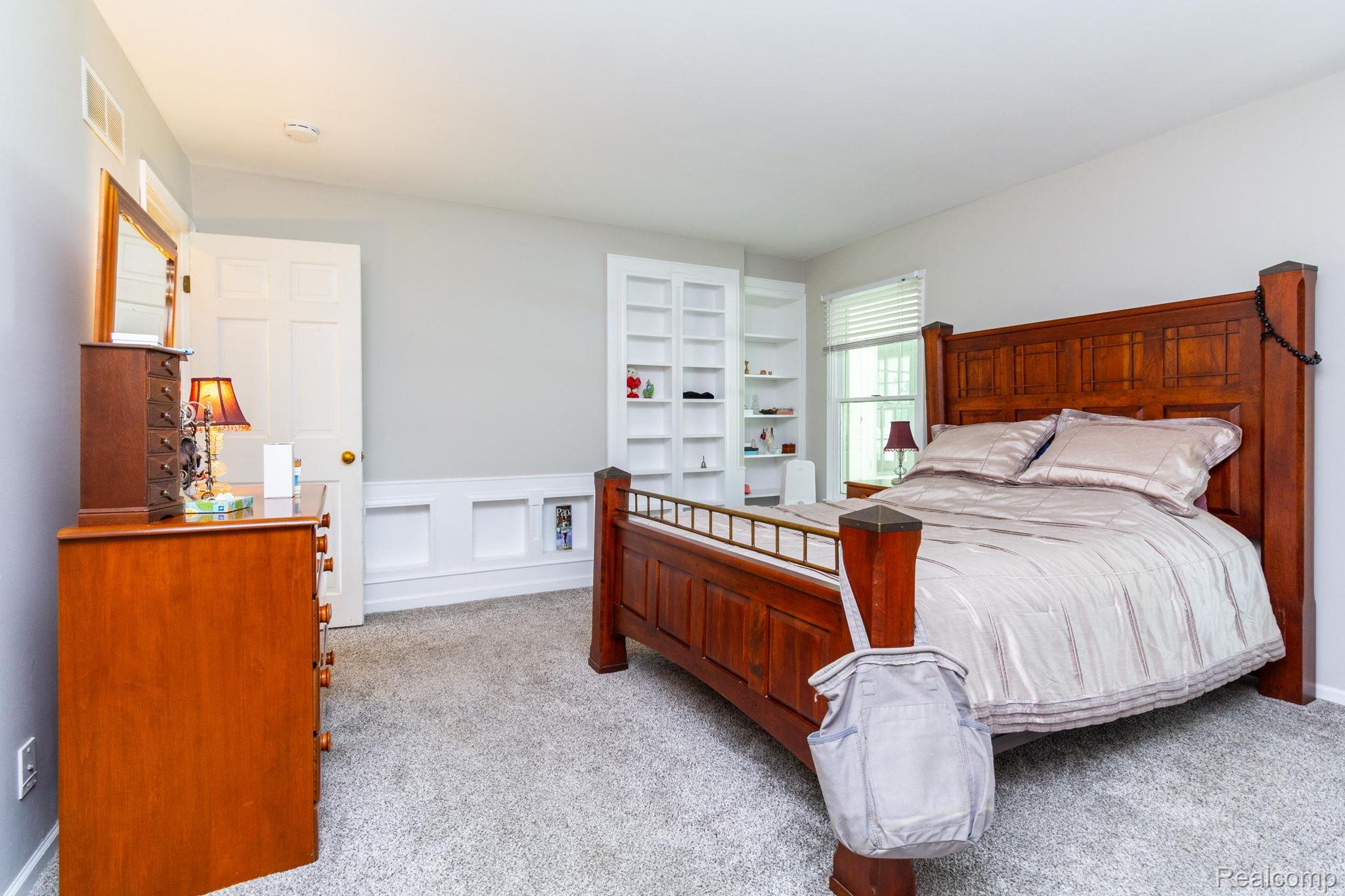 Oxford Charter Township, Michigan 48371, United States, 4 Bedrooms Bedrooms, ,2 BathroomsBathrooms,Residential,Active,190800