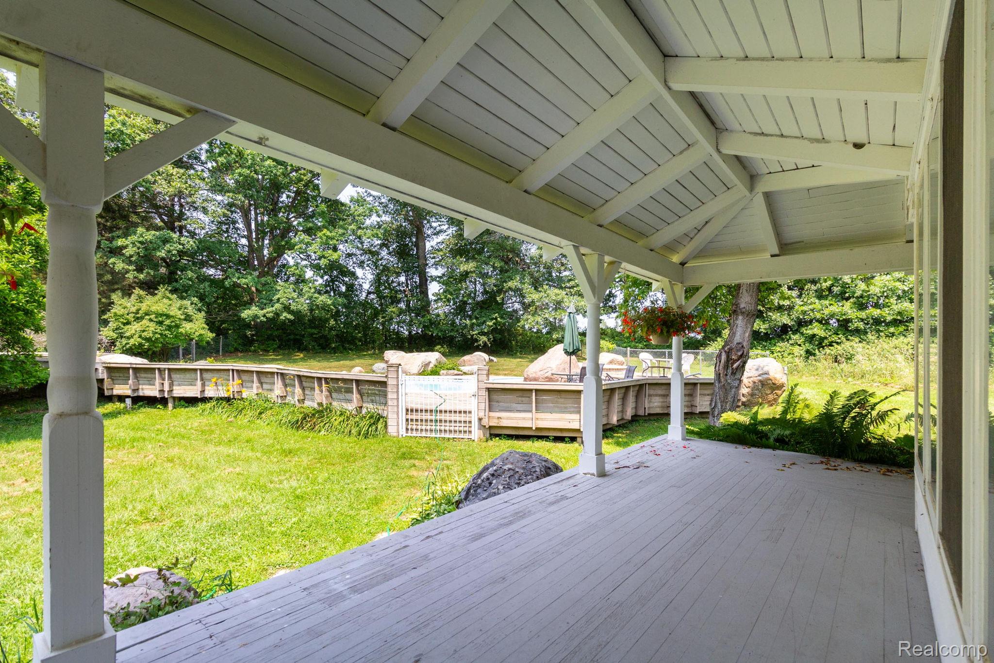 Oxford Charter Township, Michigan 48371, United States, 4 Bedrooms Bedrooms, ,2 BathroomsBathrooms,Residential,Active,190800