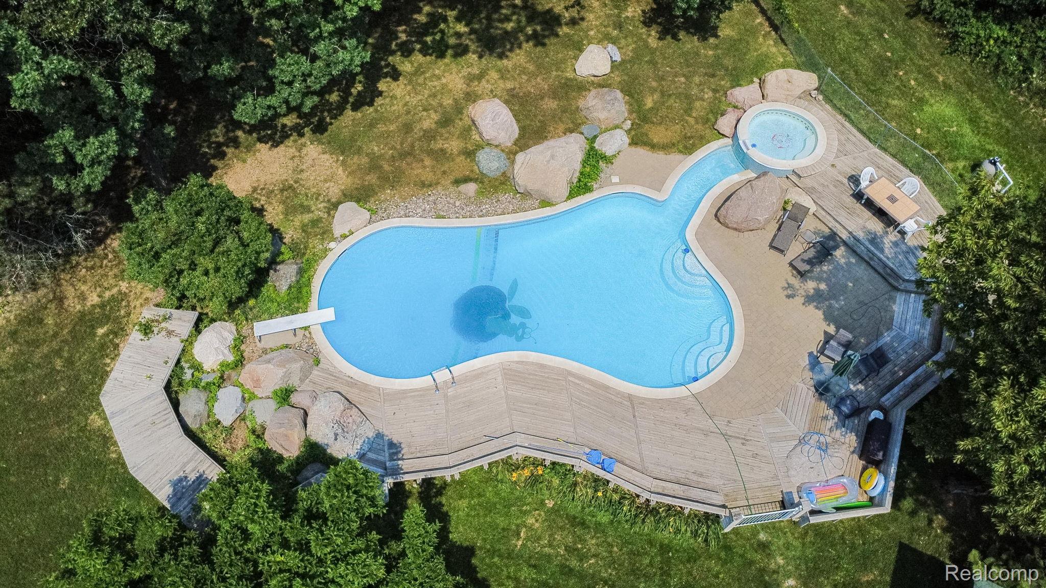 Oxford Charter Township, Michigan 48371, United States, 4 Bedrooms Bedrooms, ,2 BathroomsBathrooms,Residential,Active,190800