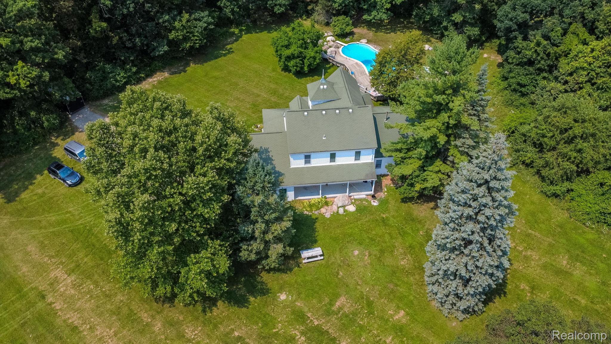 Oxford Charter Township, Michigan 48371, United States, 4 Bedrooms Bedrooms, ,2 BathroomsBathrooms,Residential,Active,190800