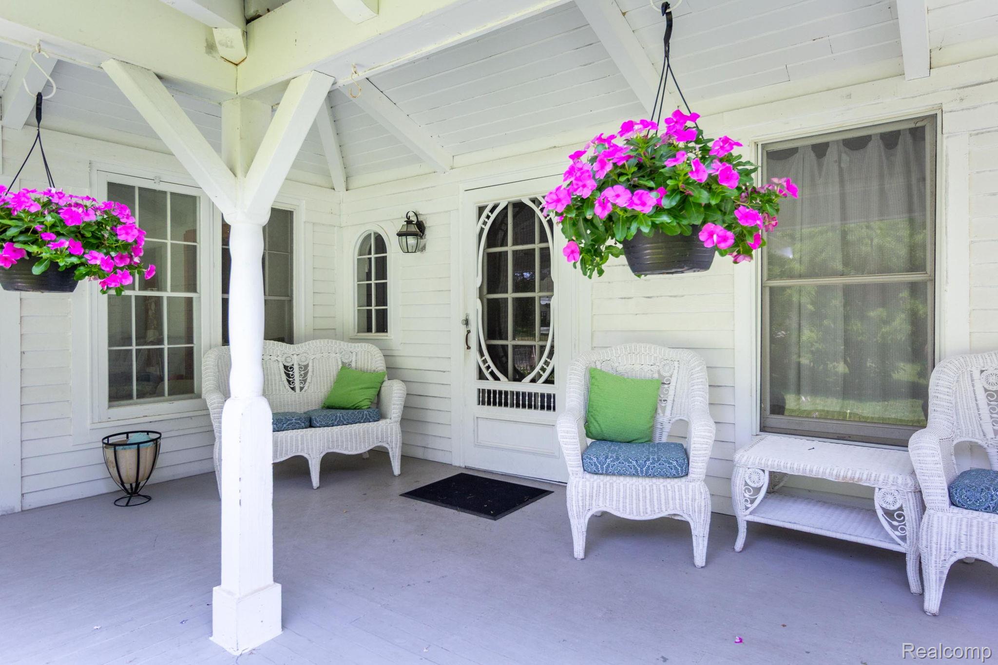 Oxford Charter Township, Michigan 48371, United States, 4 Bedrooms Bedrooms, ,2 BathroomsBathrooms,Residential,Active,190800