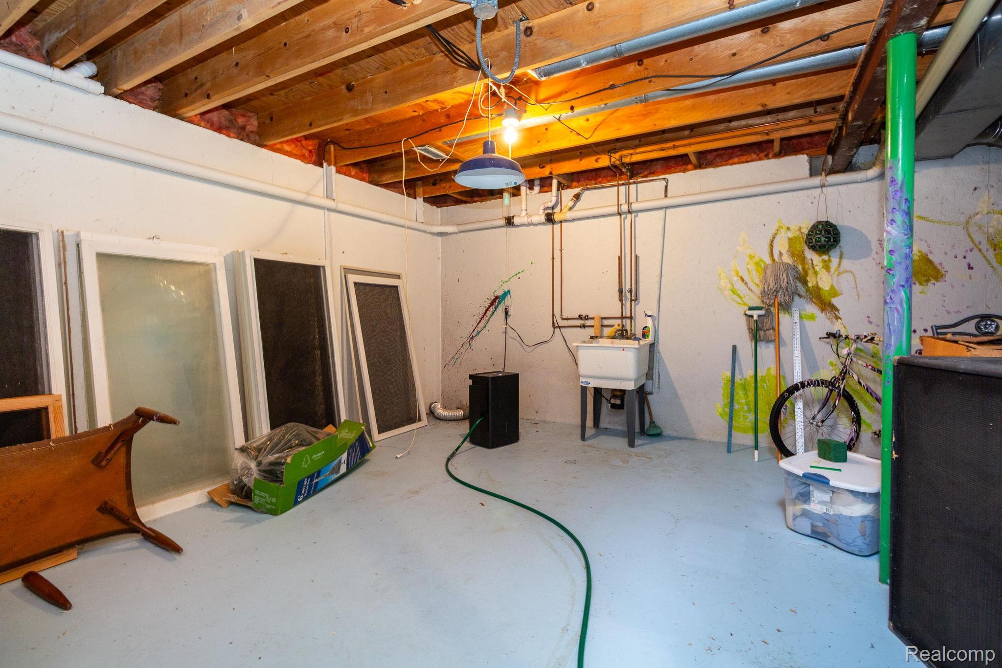 Oxford Charter Township, Michigan 48371, United States, 4 Bedrooms Bedrooms, ,2 BathroomsBathrooms,Residential,Active,190800