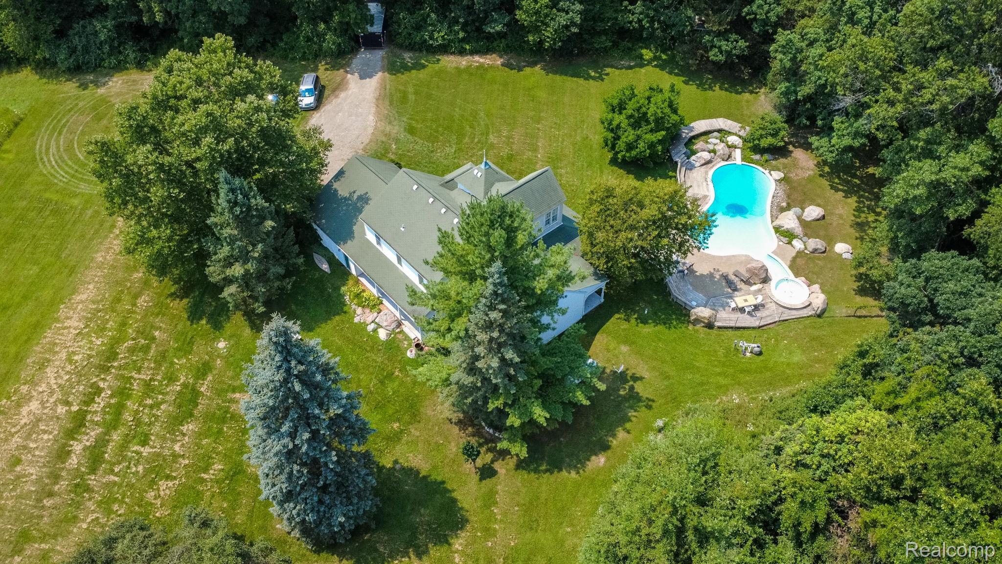 Oxford Charter Township, Michigan 48371, United States, 4 Bedrooms Bedrooms, ,2 BathroomsBathrooms,Residential,Active,190800