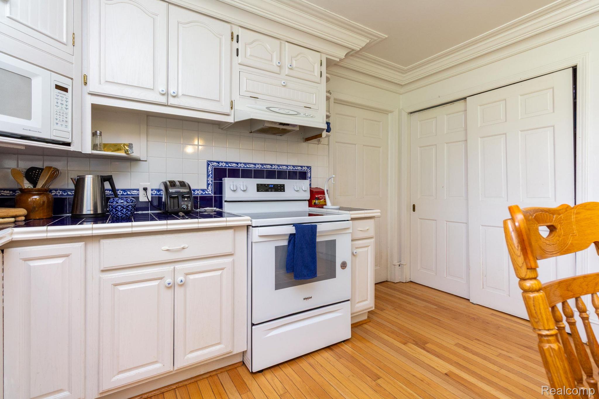 Oxford Charter Township, Michigan 48371, United States, 4 Bedrooms Bedrooms, ,2 BathroomsBathrooms,Residential,Active,190800