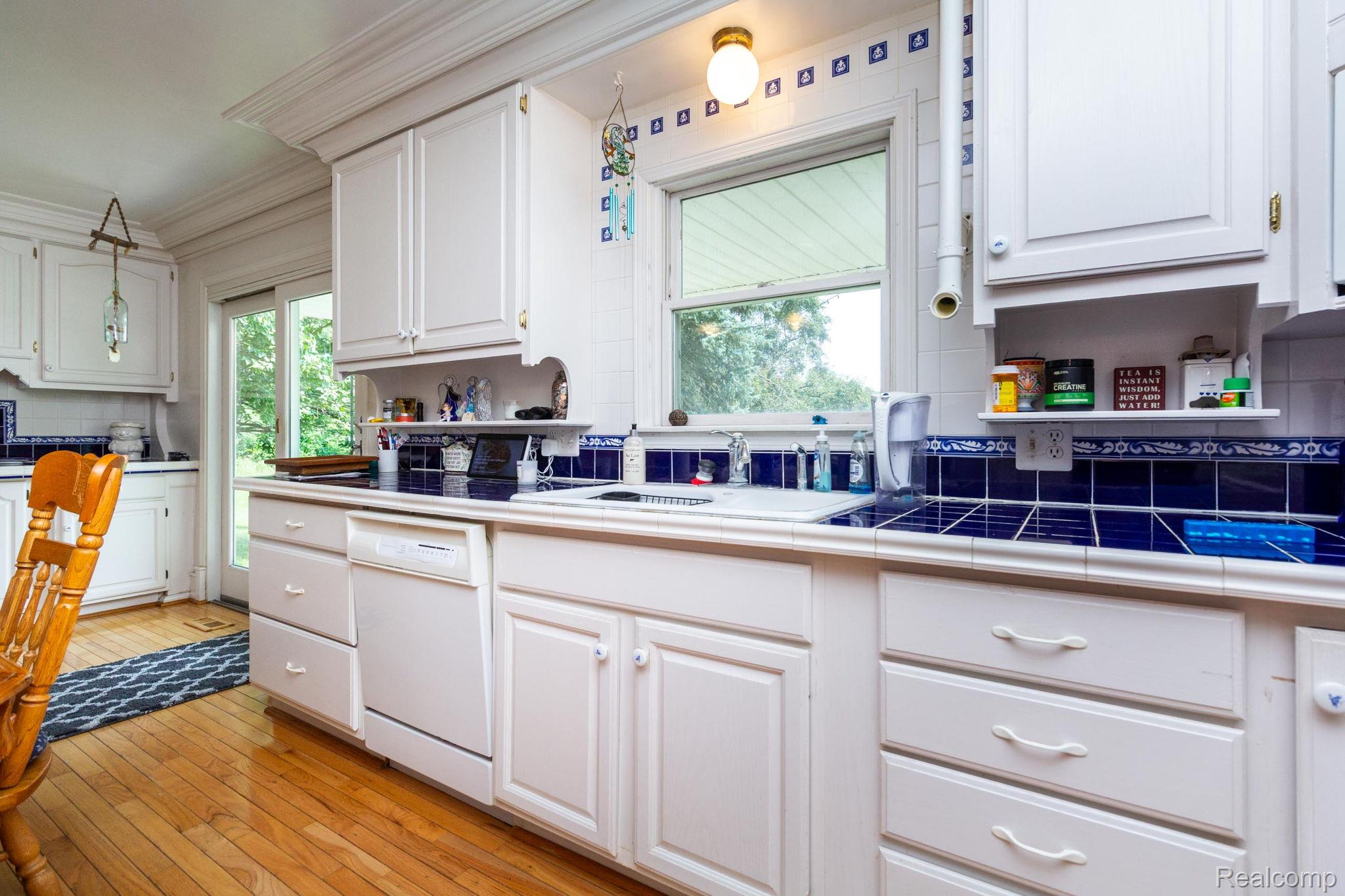 Oxford Charter Township, Michigan 48371, United States, 4 Bedrooms Bedrooms, ,2 BathroomsBathrooms,Residential,Active,190800