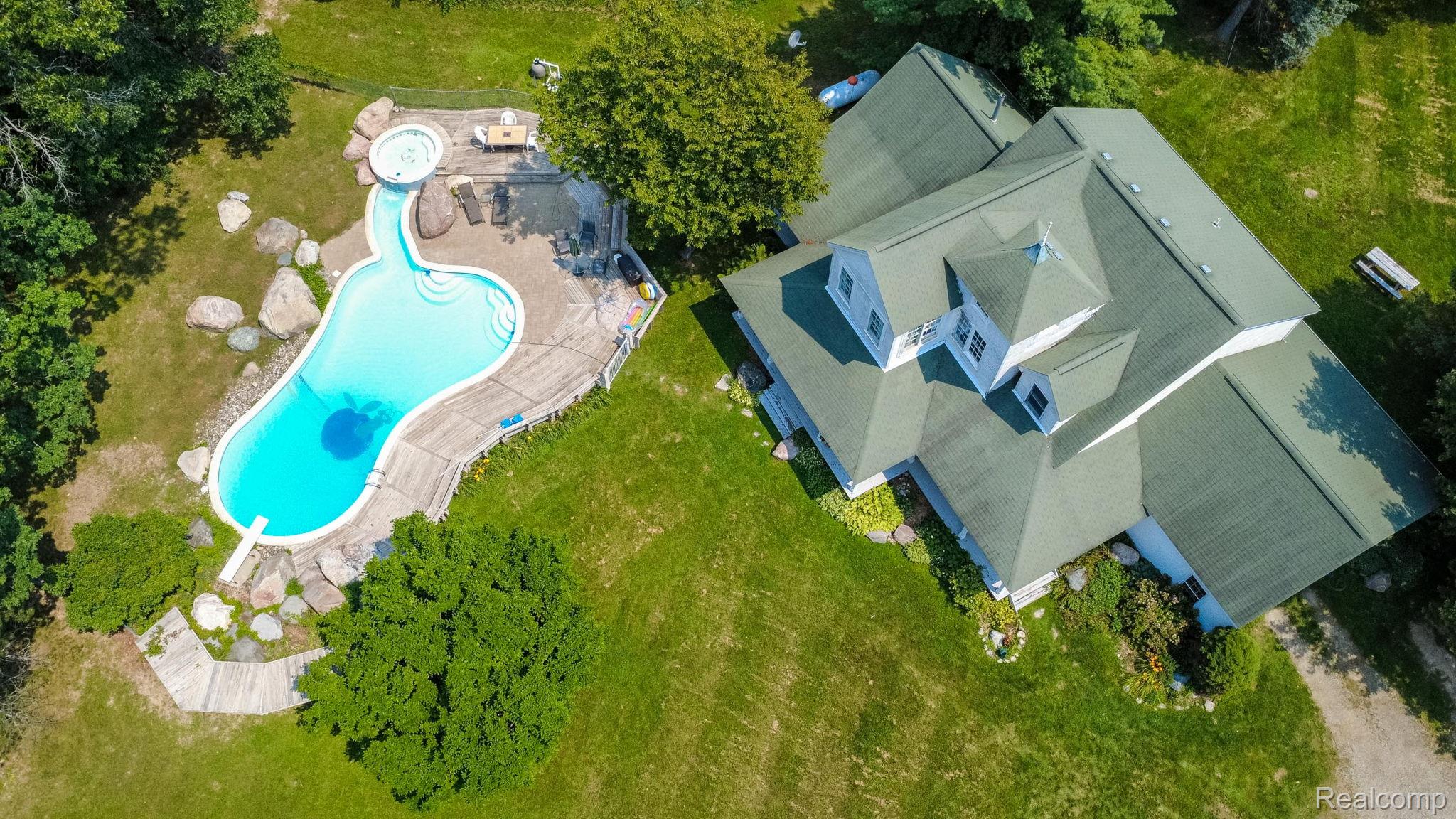 Oxford Charter Township, Michigan 48371, United States, 4 Bedrooms Bedrooms, ,2 BathroomsBathrooms,Residential,Active,190800