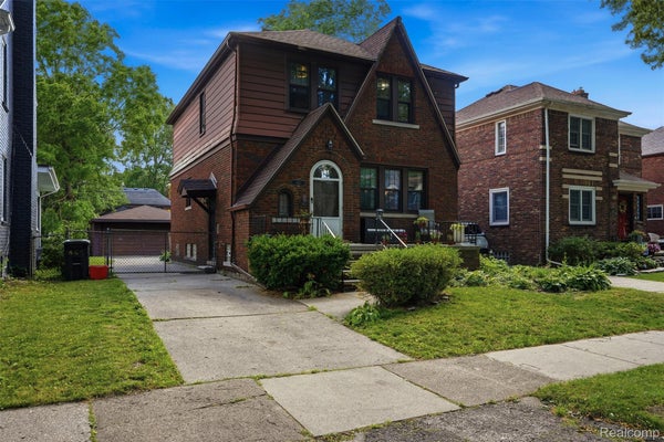 461 MANOR ST, GROSSE POINTE FARMS, MI 48236 - Image ff41ba63ffecd3c5608965f5ea4369f8/232927571