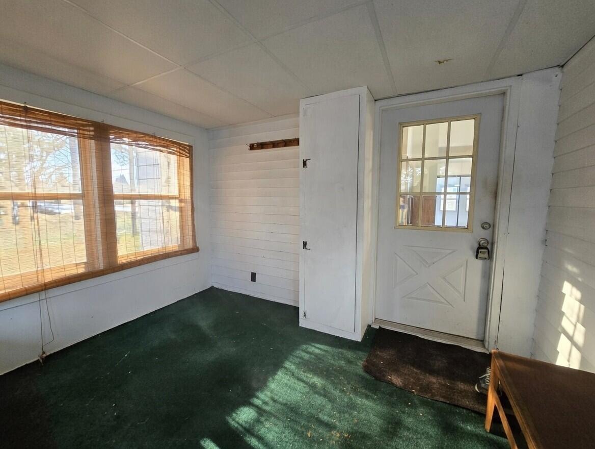 7072 N River Highway