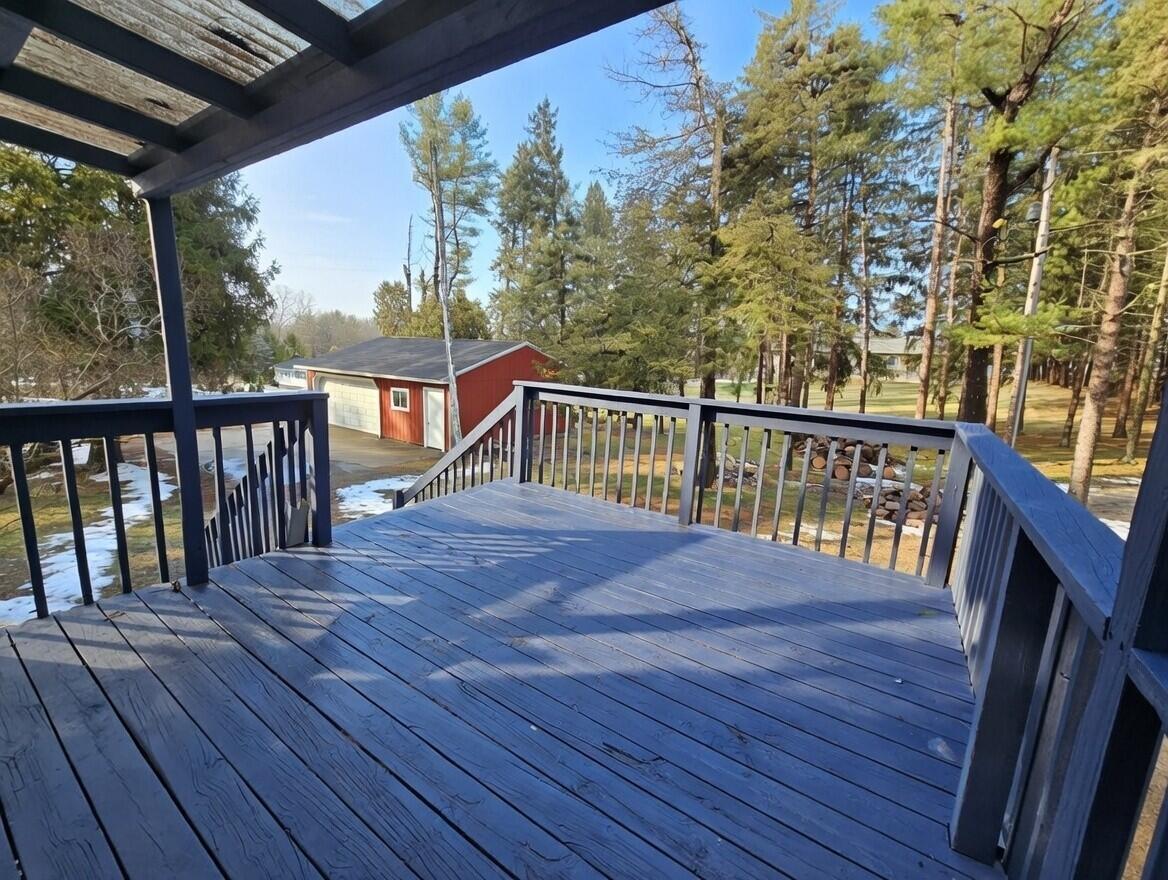 7072 N River Highway