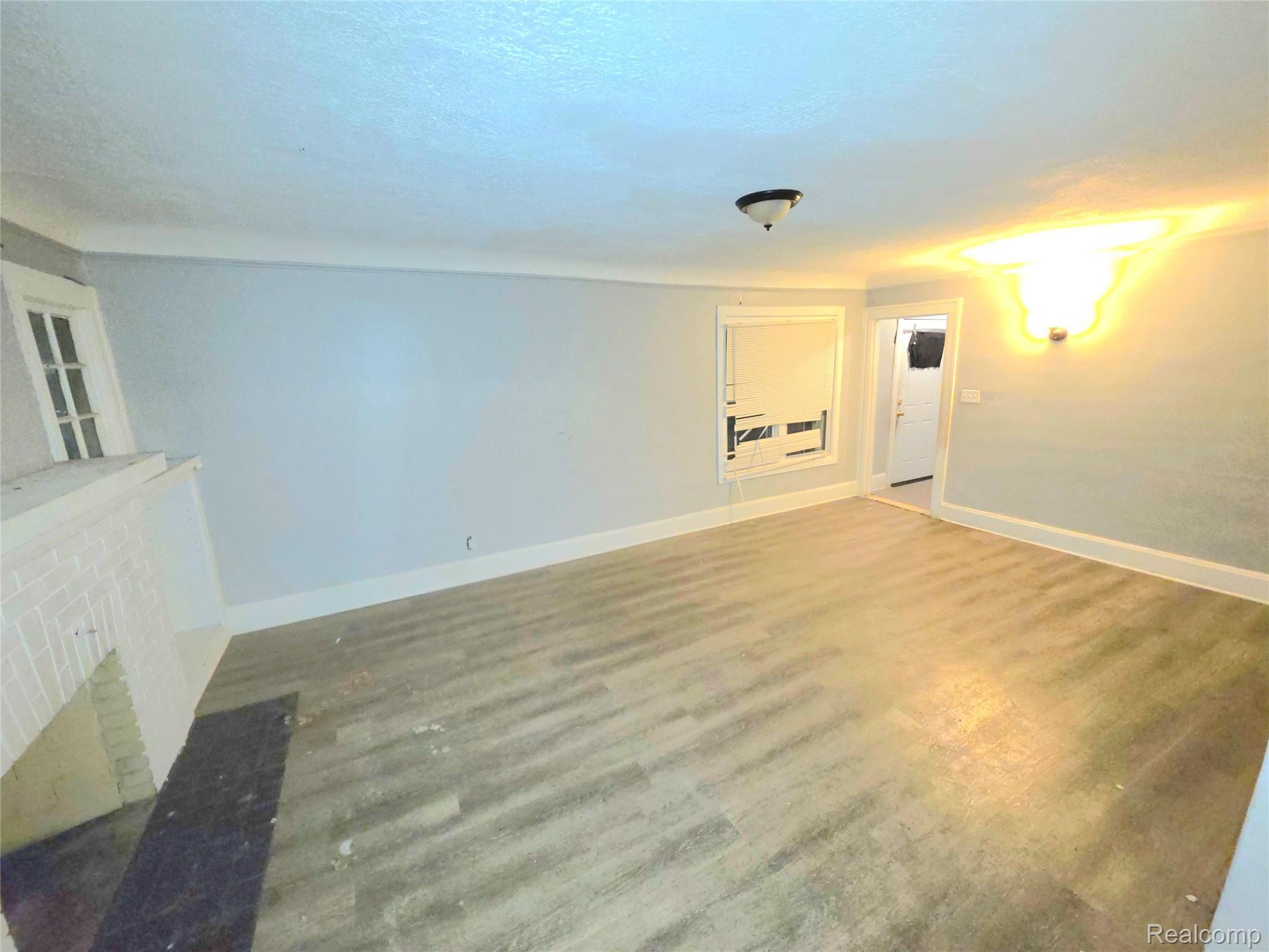 15384 Kentucky Street