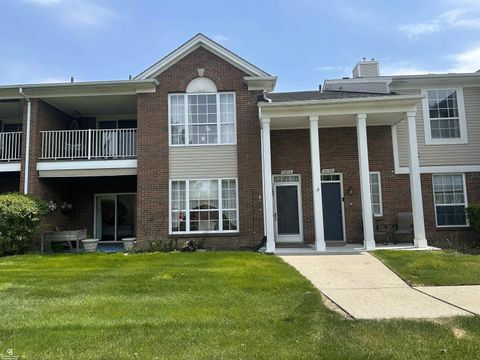 Photo of 45805 Heather Ridge Drive, Macomb Township, MI 48044 (MLS # 58050207063)