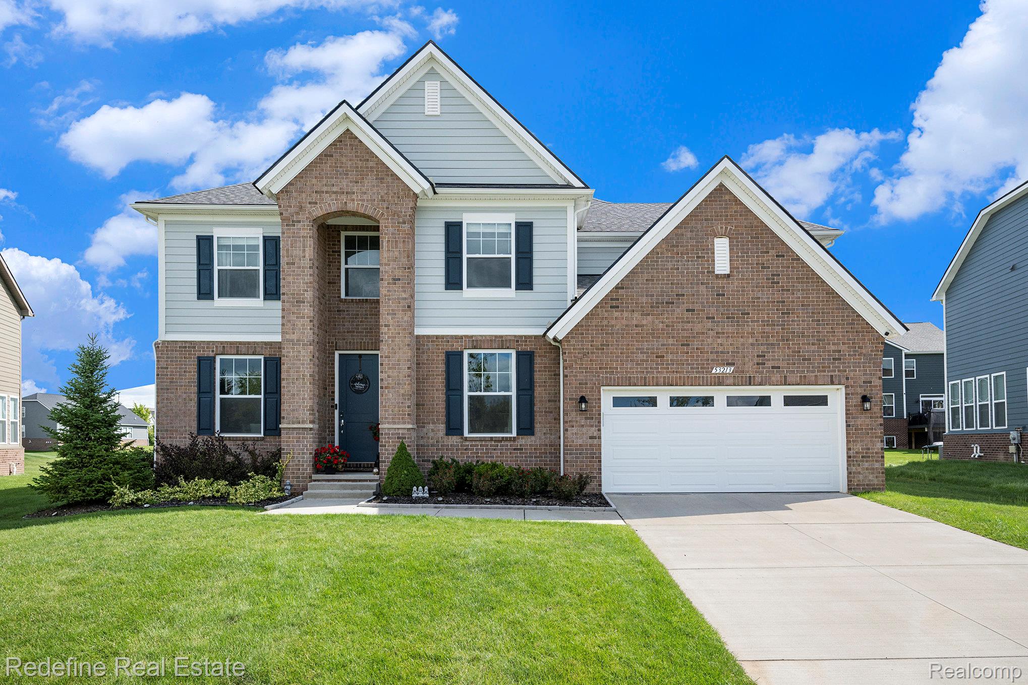 53213 Bay Laurel Lane