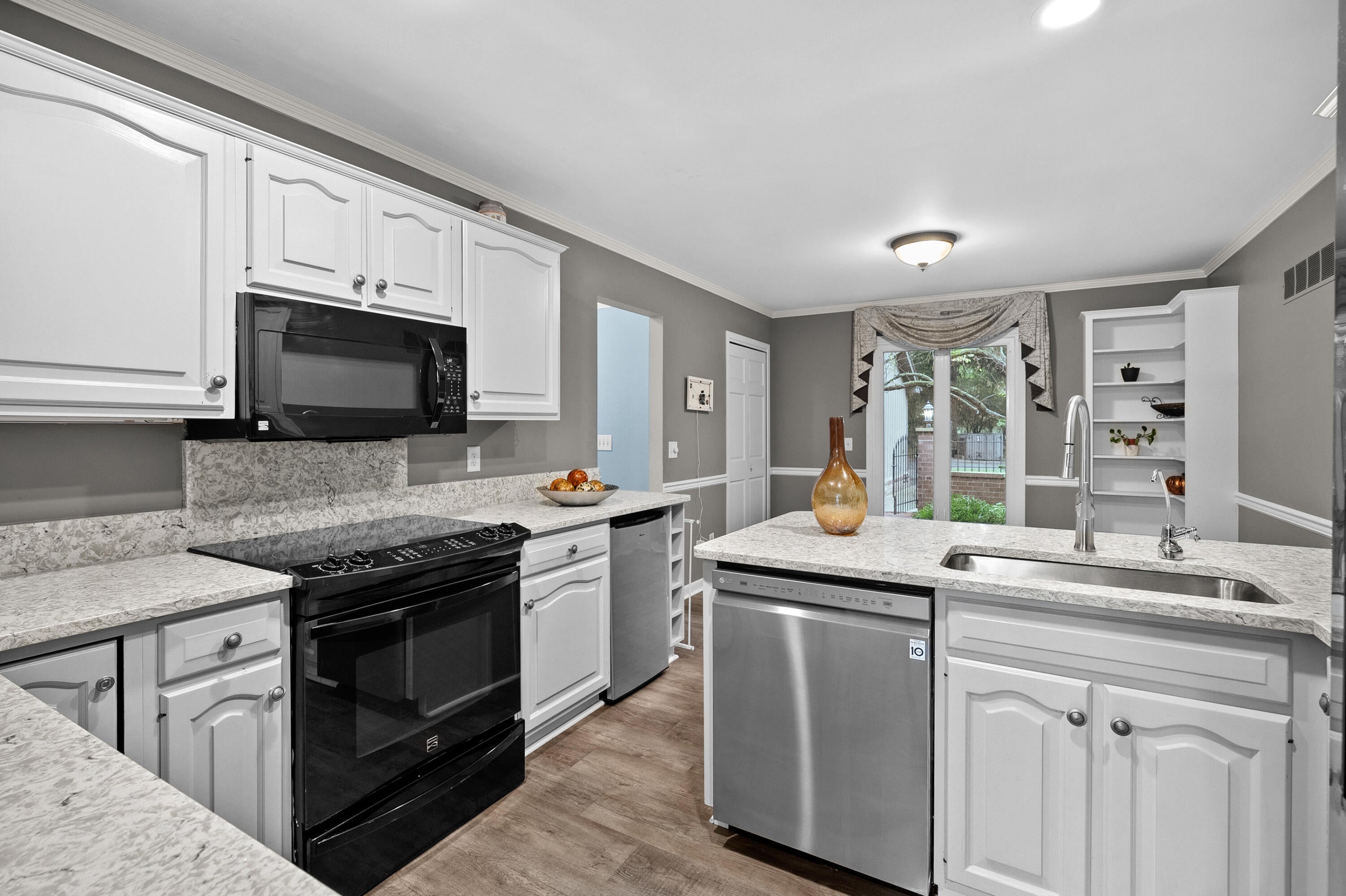 3648 Woodcliff Drive