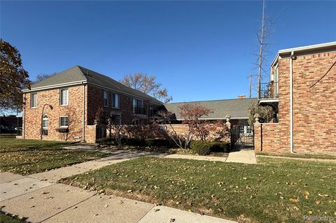 2344 W 14 Mile Road 7 Royal Oak City MI 48073