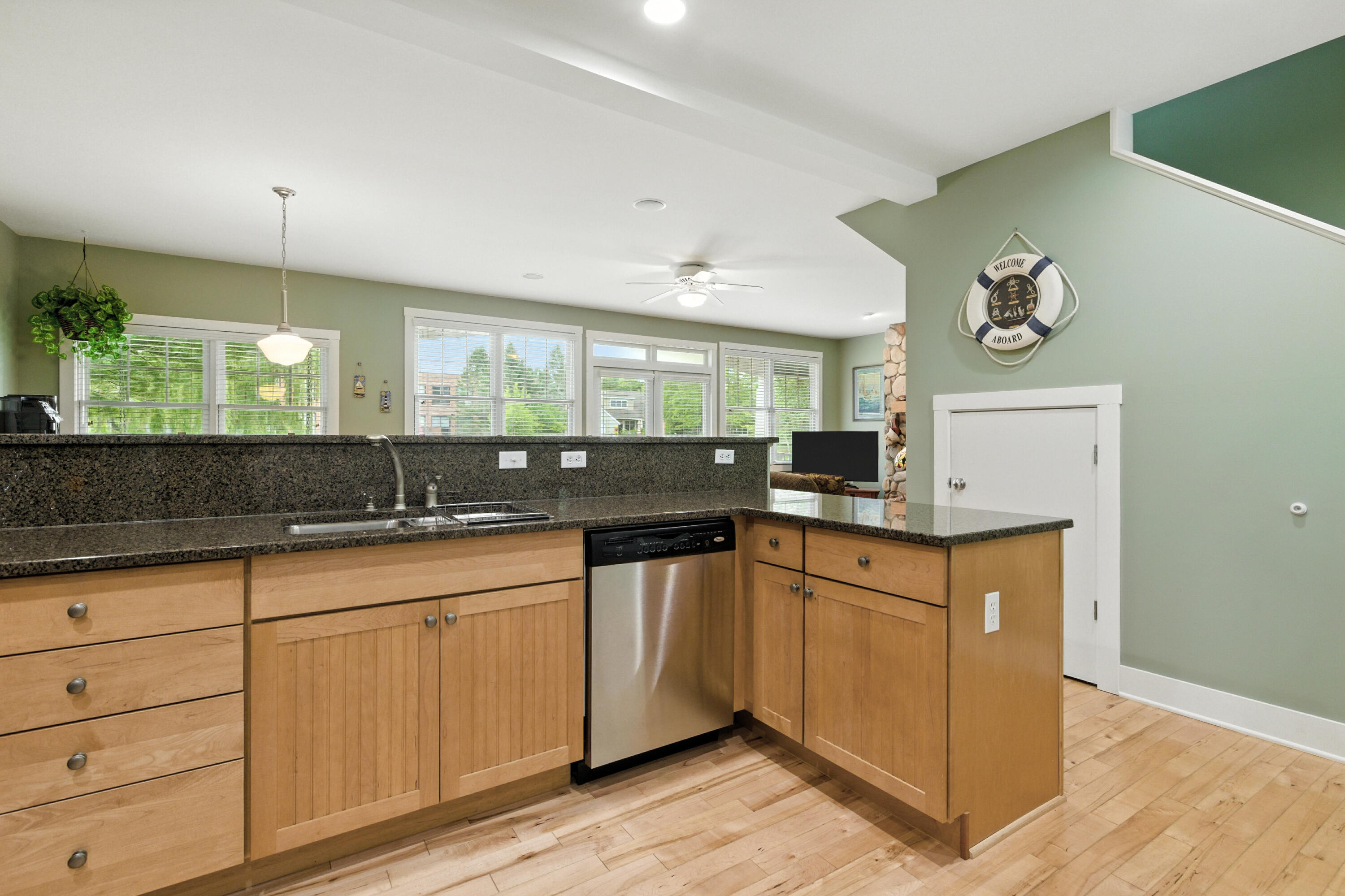 New Buffalo City, Michigan 49117, United States, 3 Bedrooms Bedrooms, ,3 BathroomsBathrooms,Residential,Active,160494