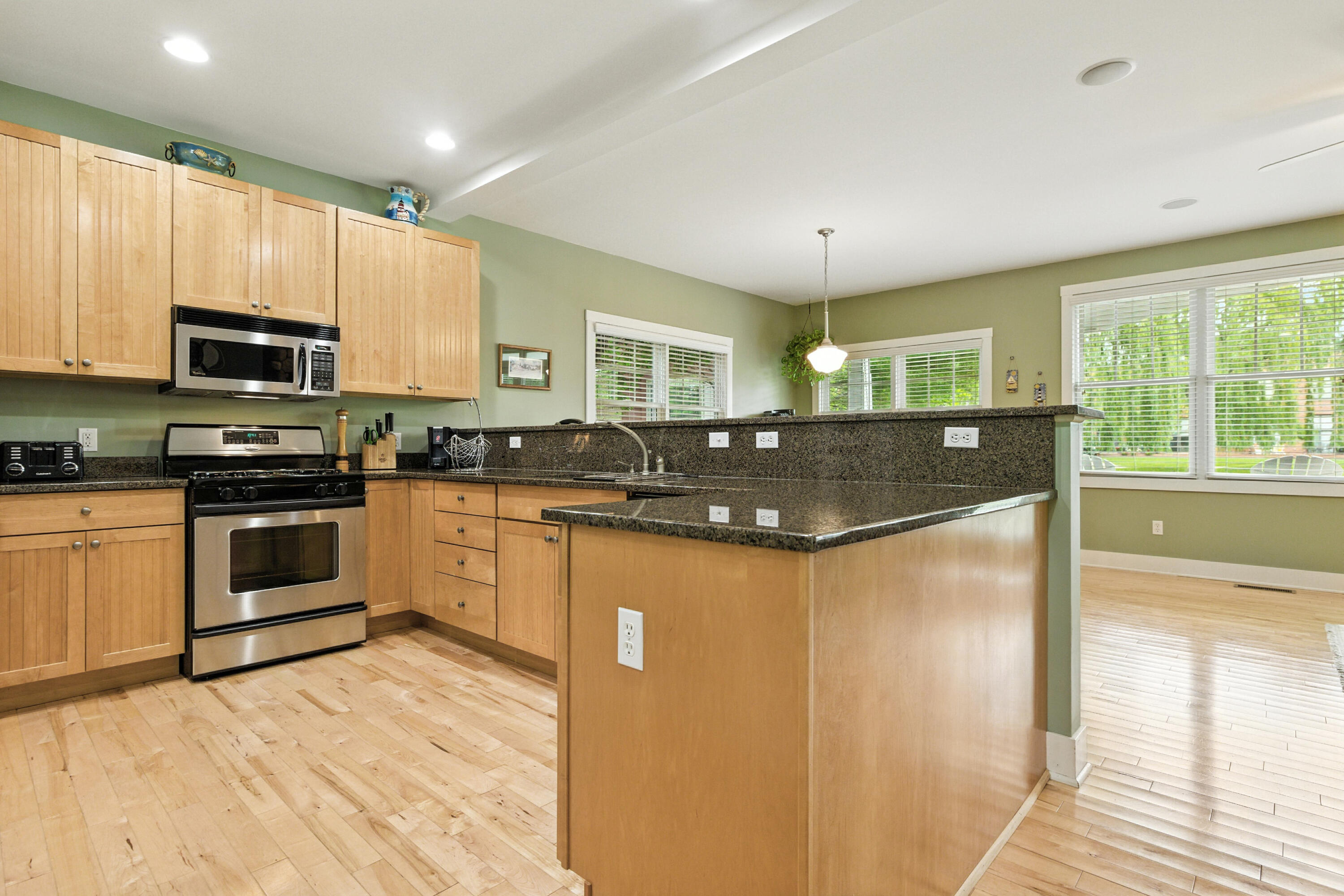 New Buffalo City, Michigan 49117, United States, 3 Bedrooms Bedrooms, ,3 BathroomsBathrooms,Residential,Active,160494