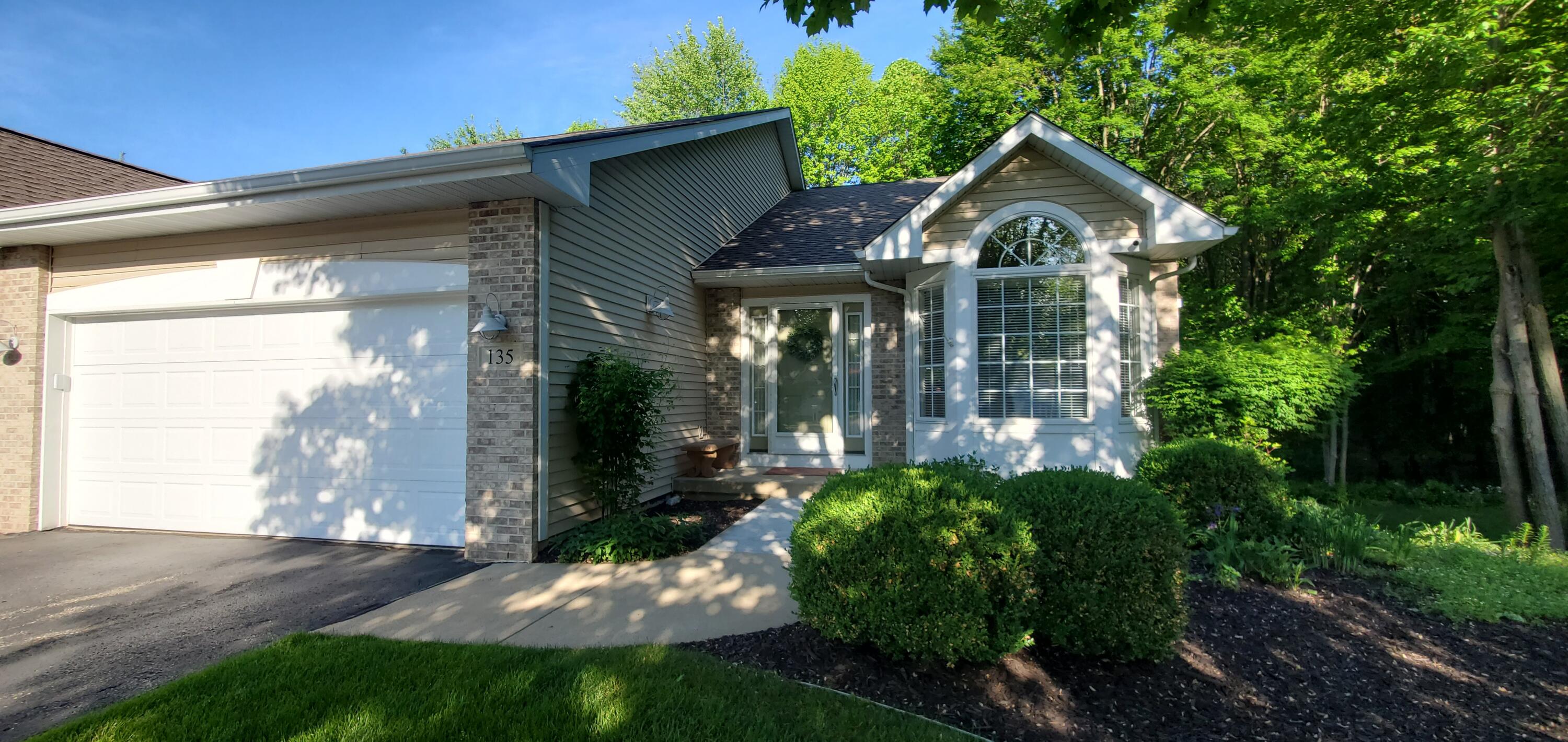 135 Rose Court