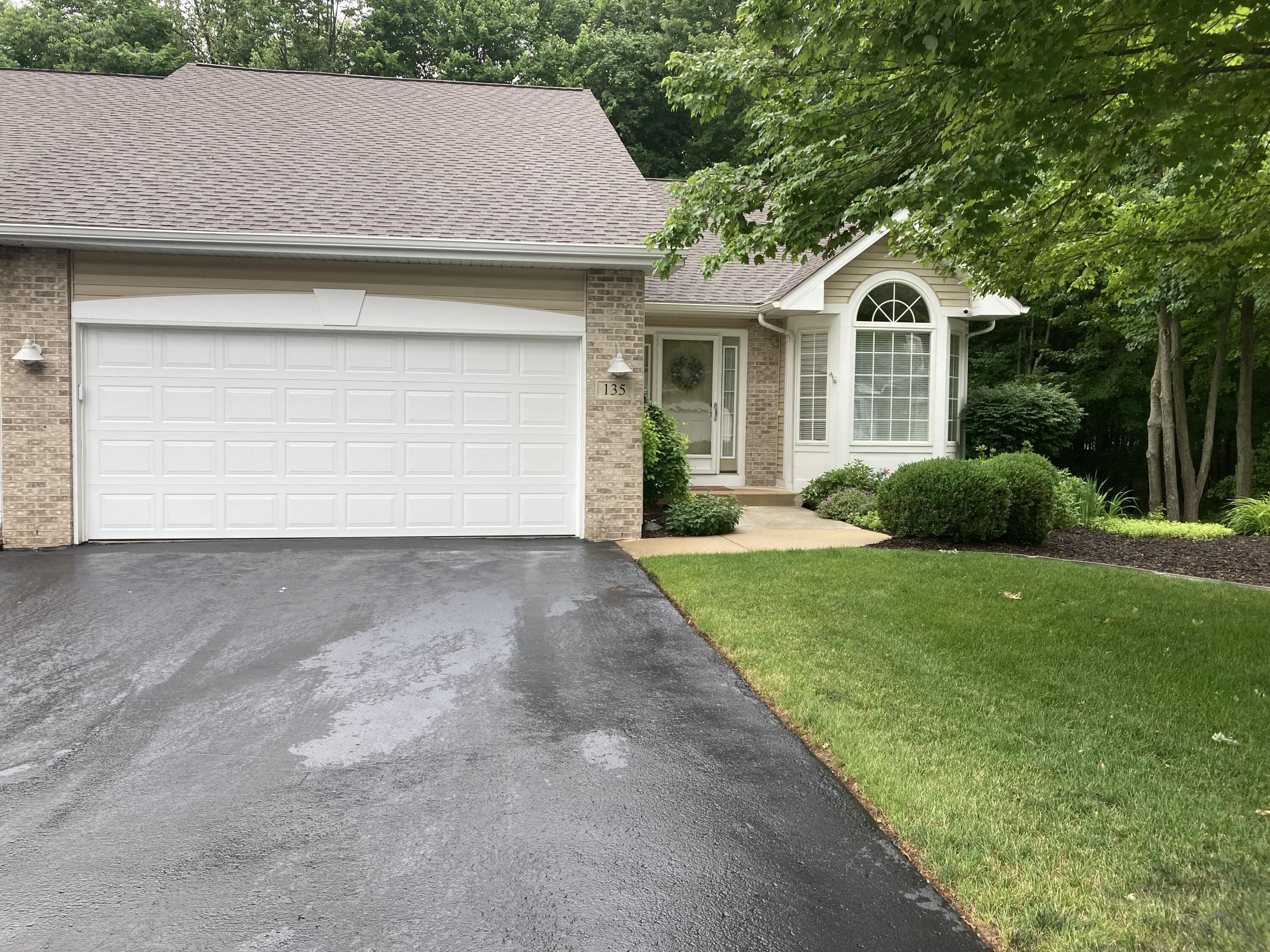 135 Rose Court
