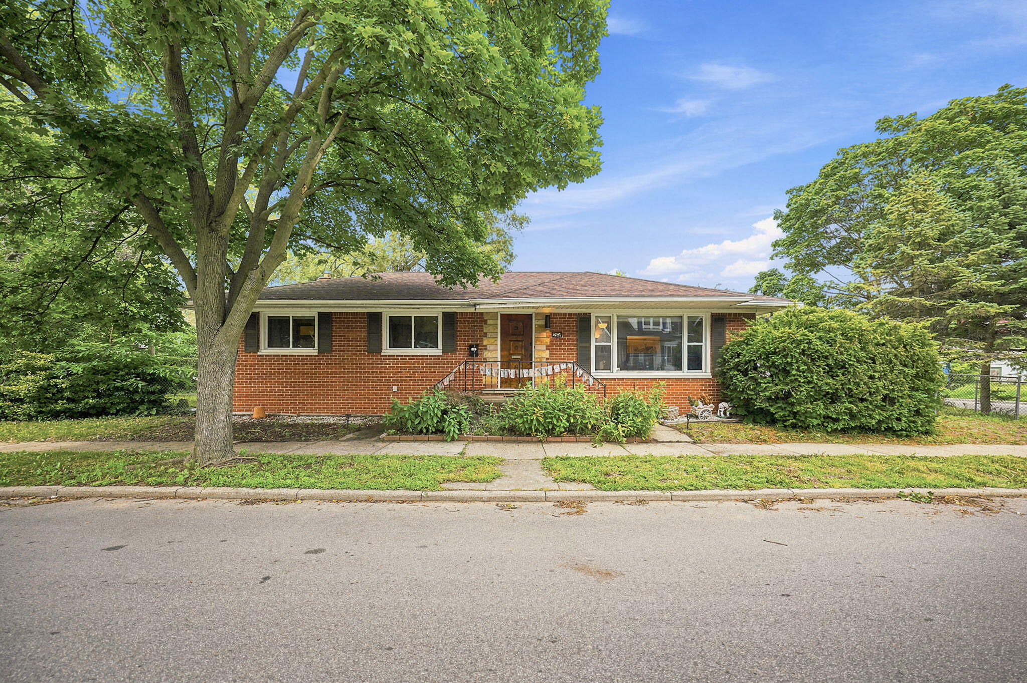 204 Edgewood Place Place
