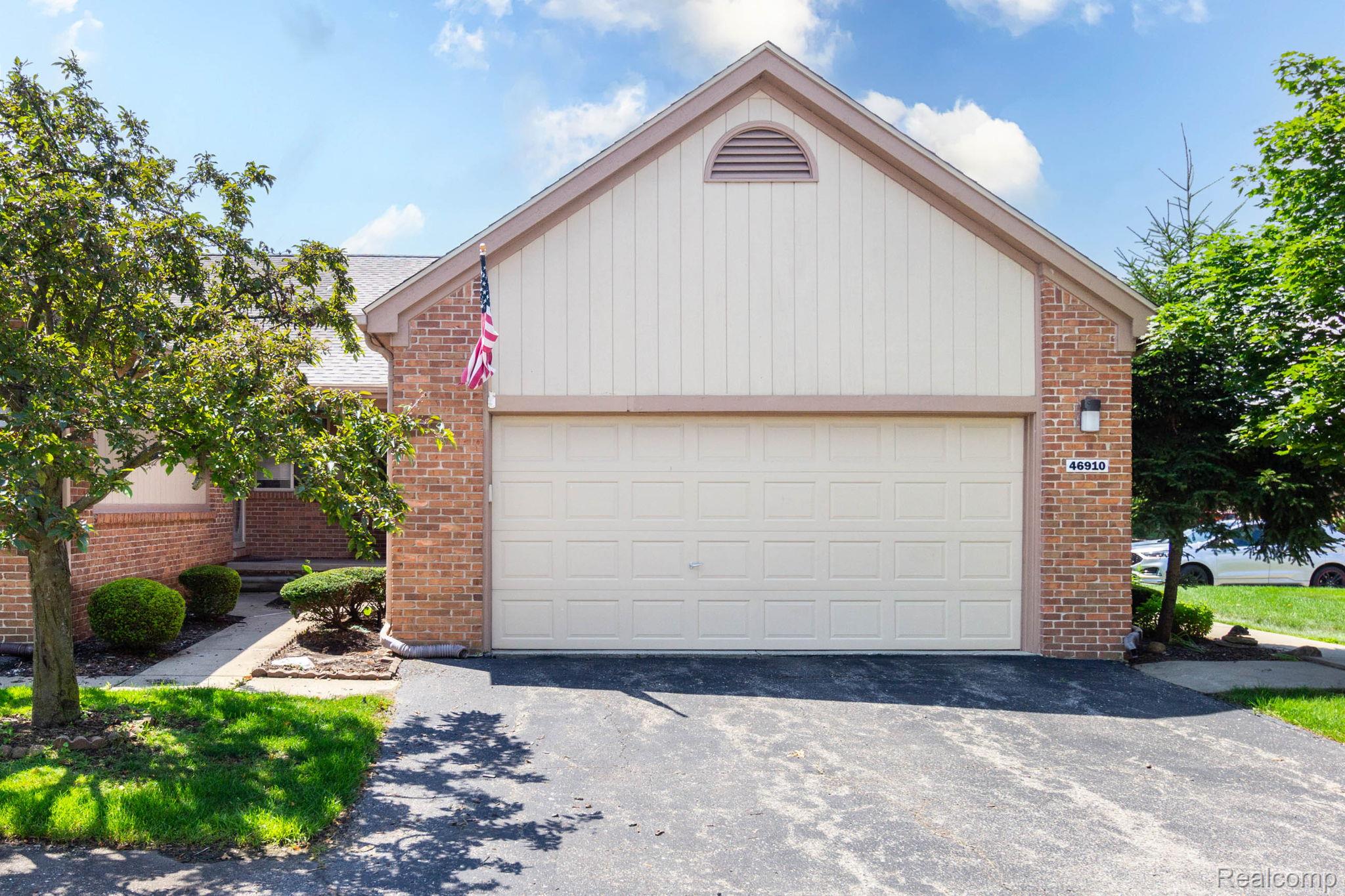 46910 Country Lane 12
