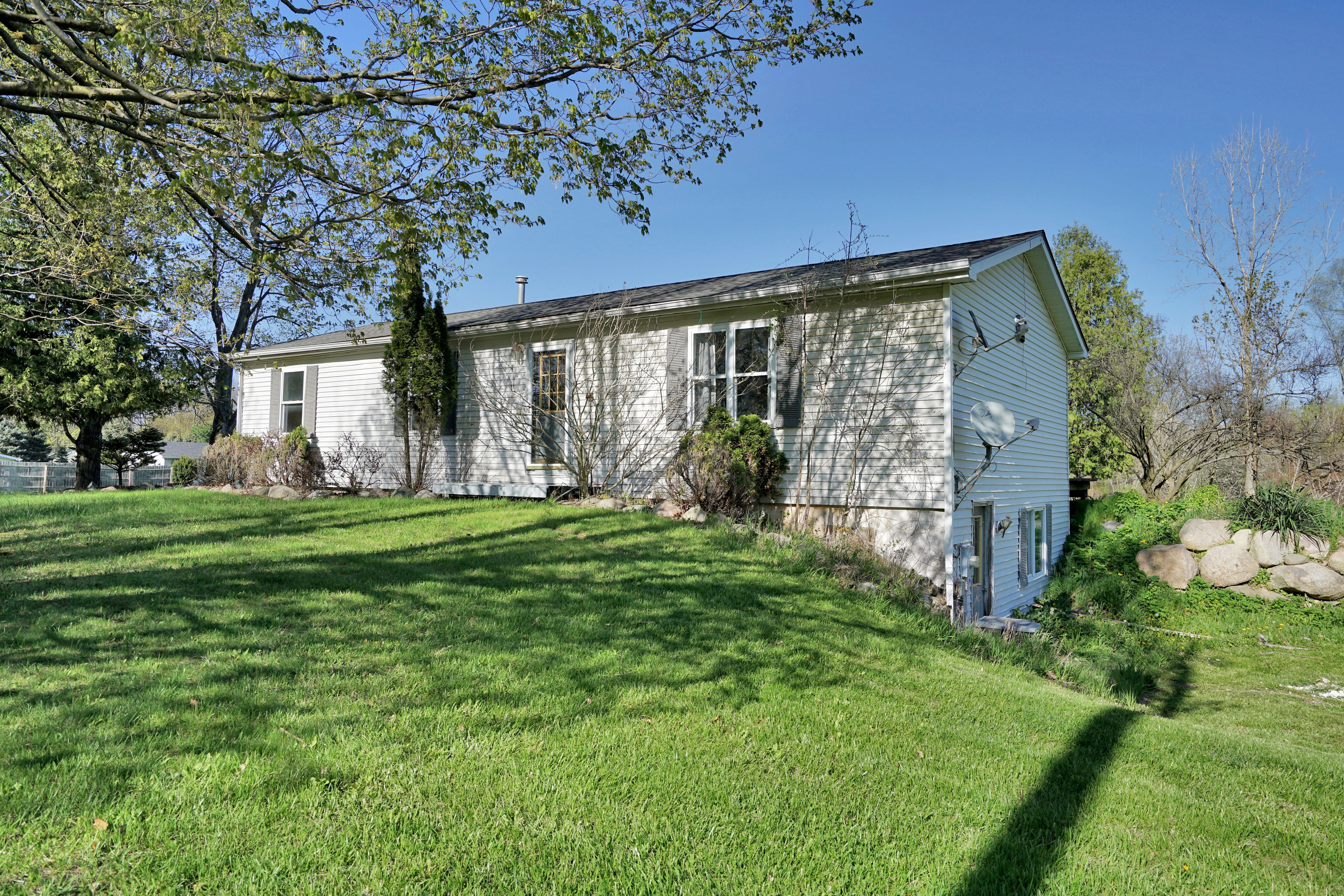 3200 N SUMMERS Road
