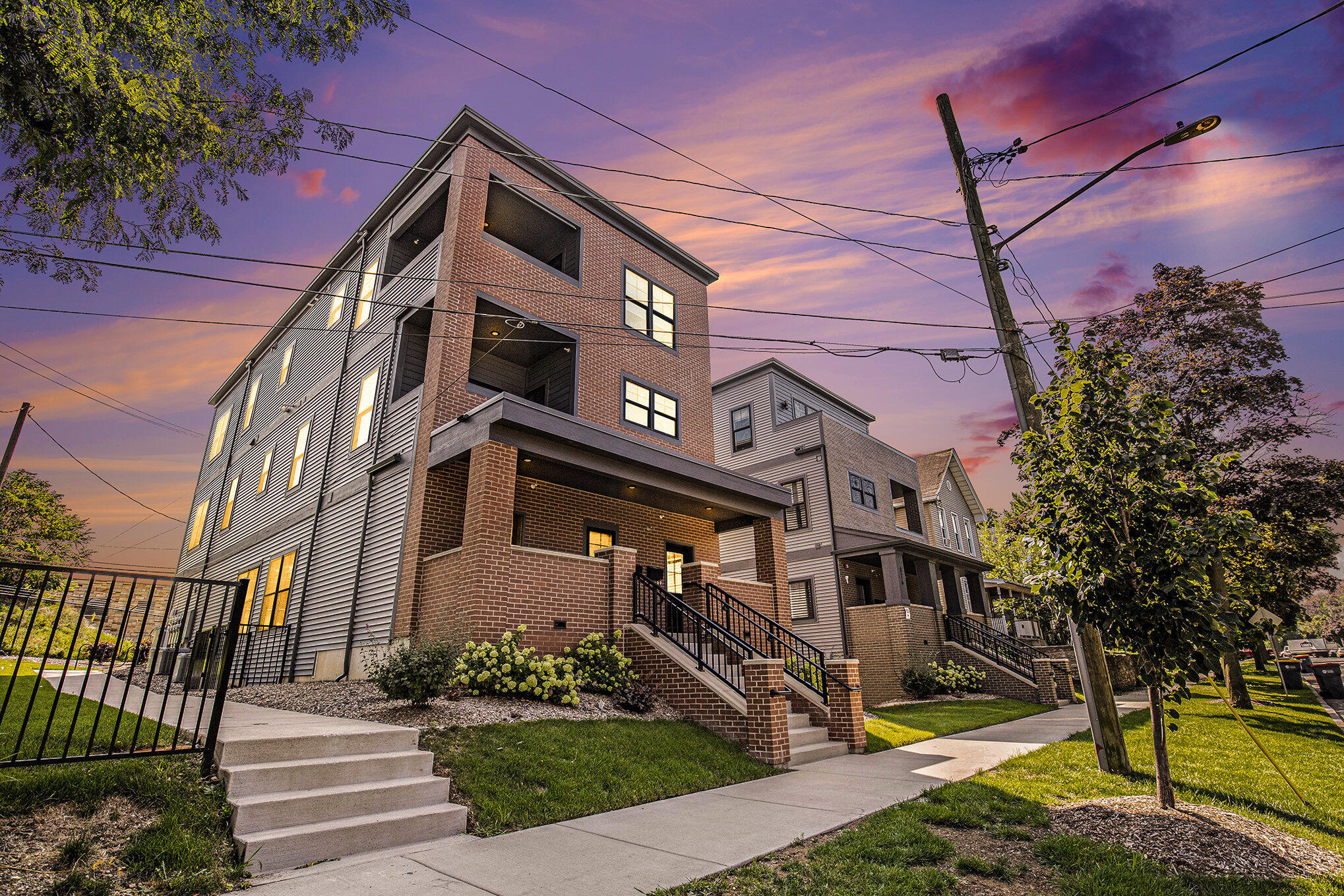 826 Fairview Avenue NE 4