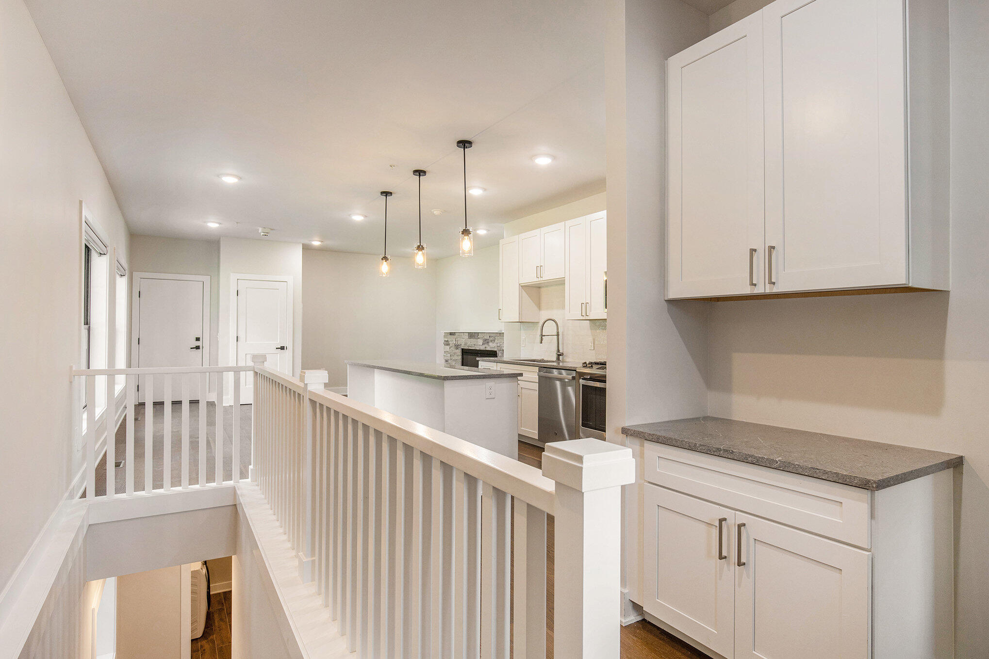 826 Fairview Avenue NE 4