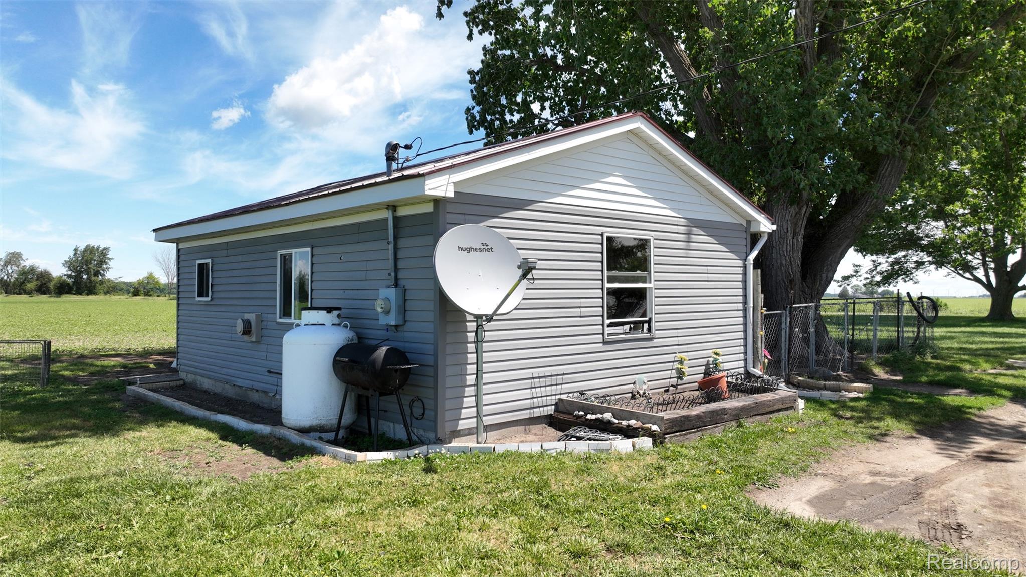 3521 Benoit Road