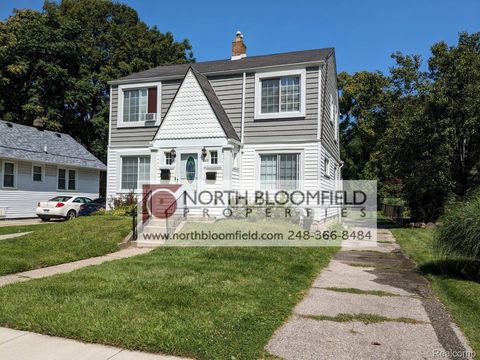 203 Gladwin Clawson City MI 48017