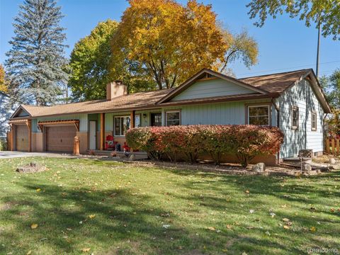 6410 Paramus Independence Charter Township MI 48346
