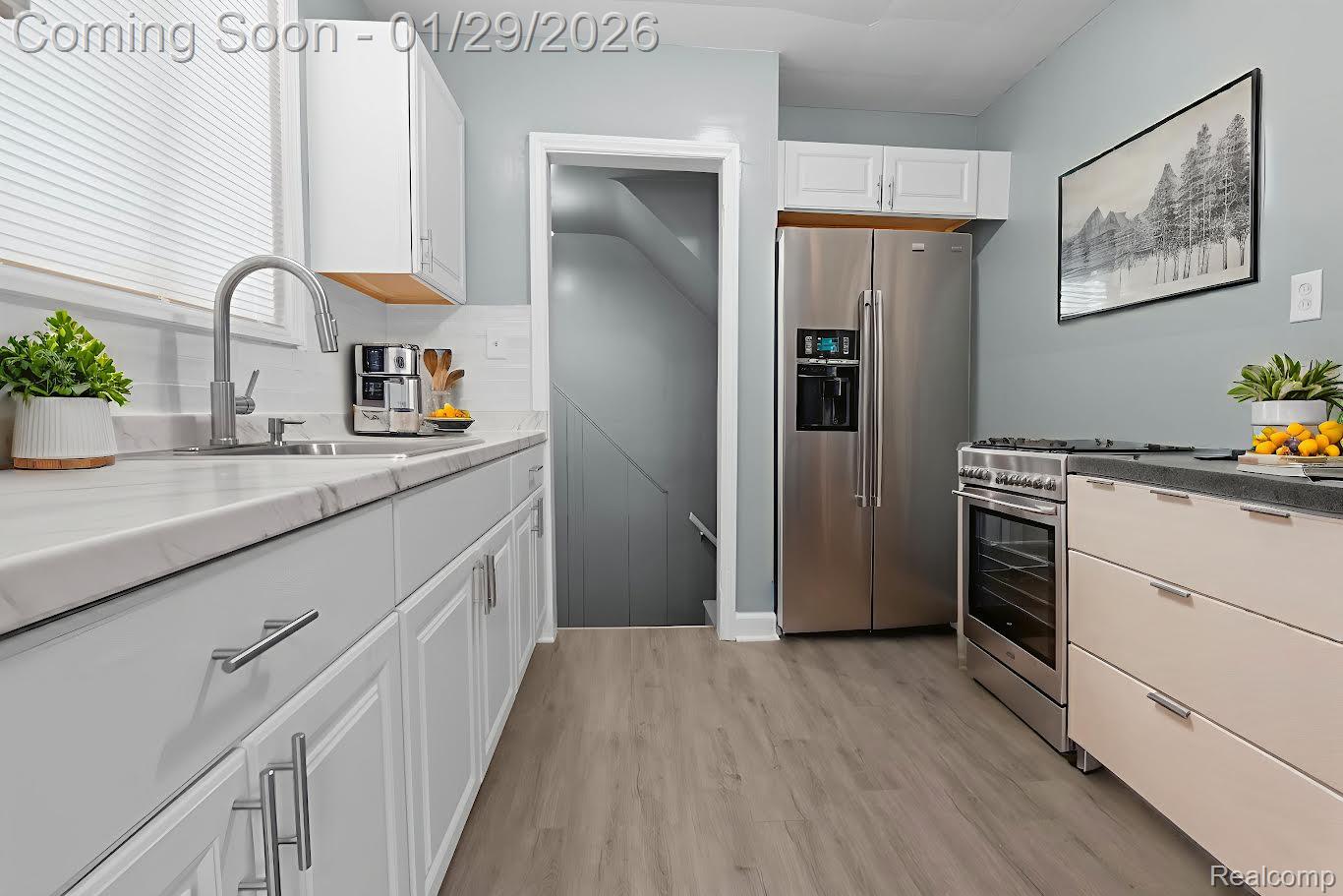 16709 Lindsay Street