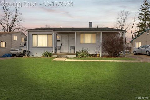 223 Victory Drive Pontiac City MI 48342