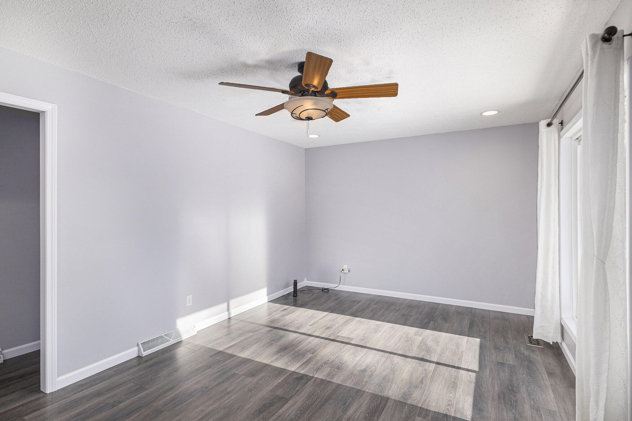 4986 Farwell Lake Road