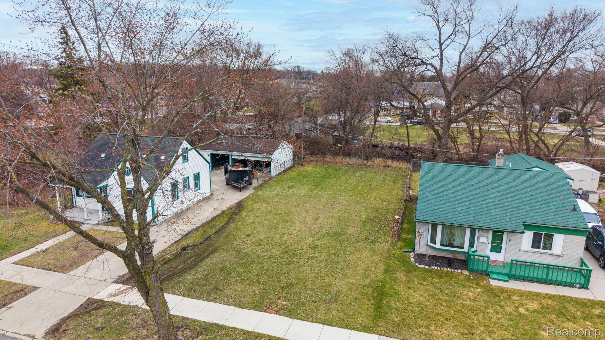 24045 Currier Street