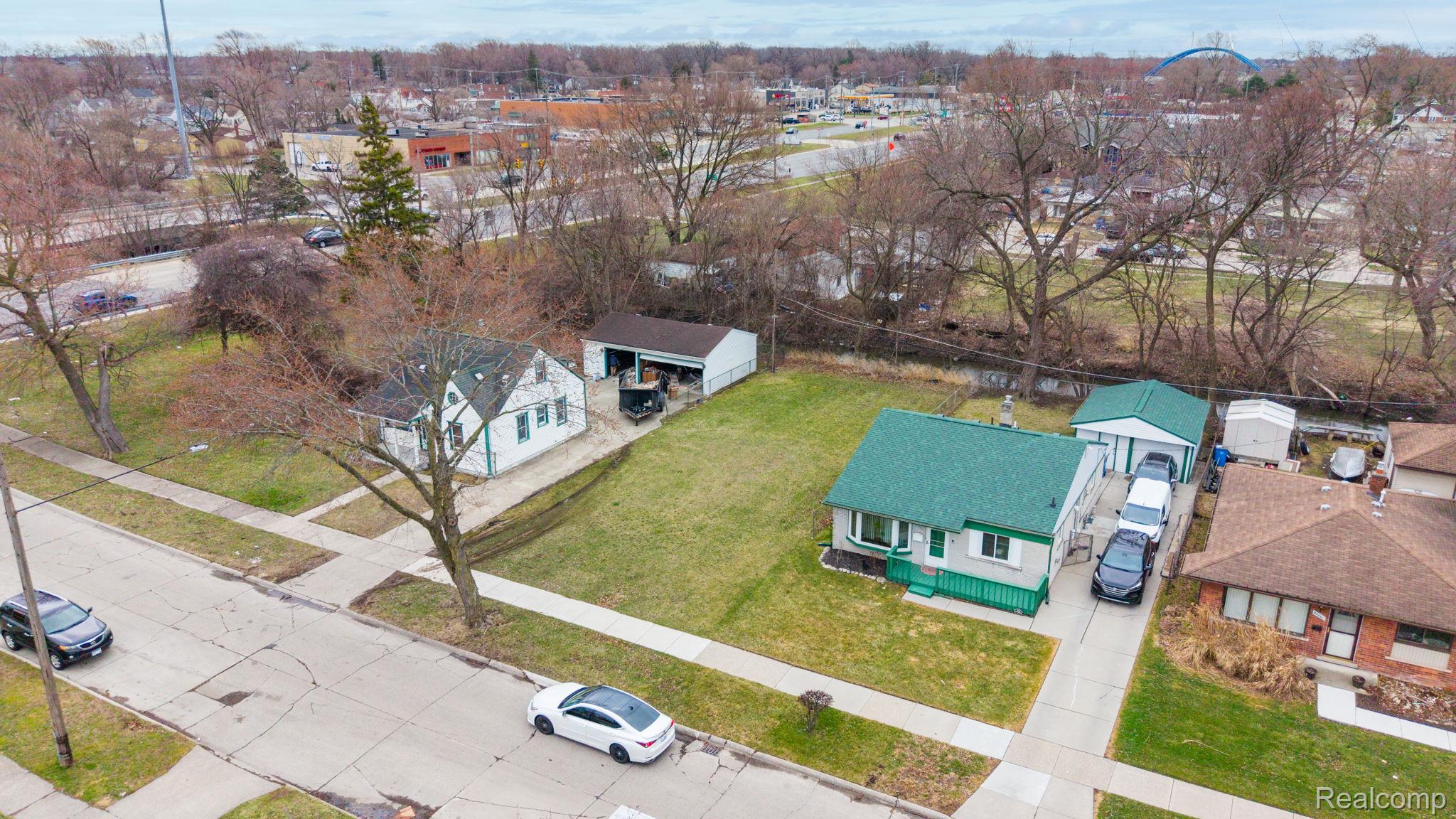 24045 Currier Street