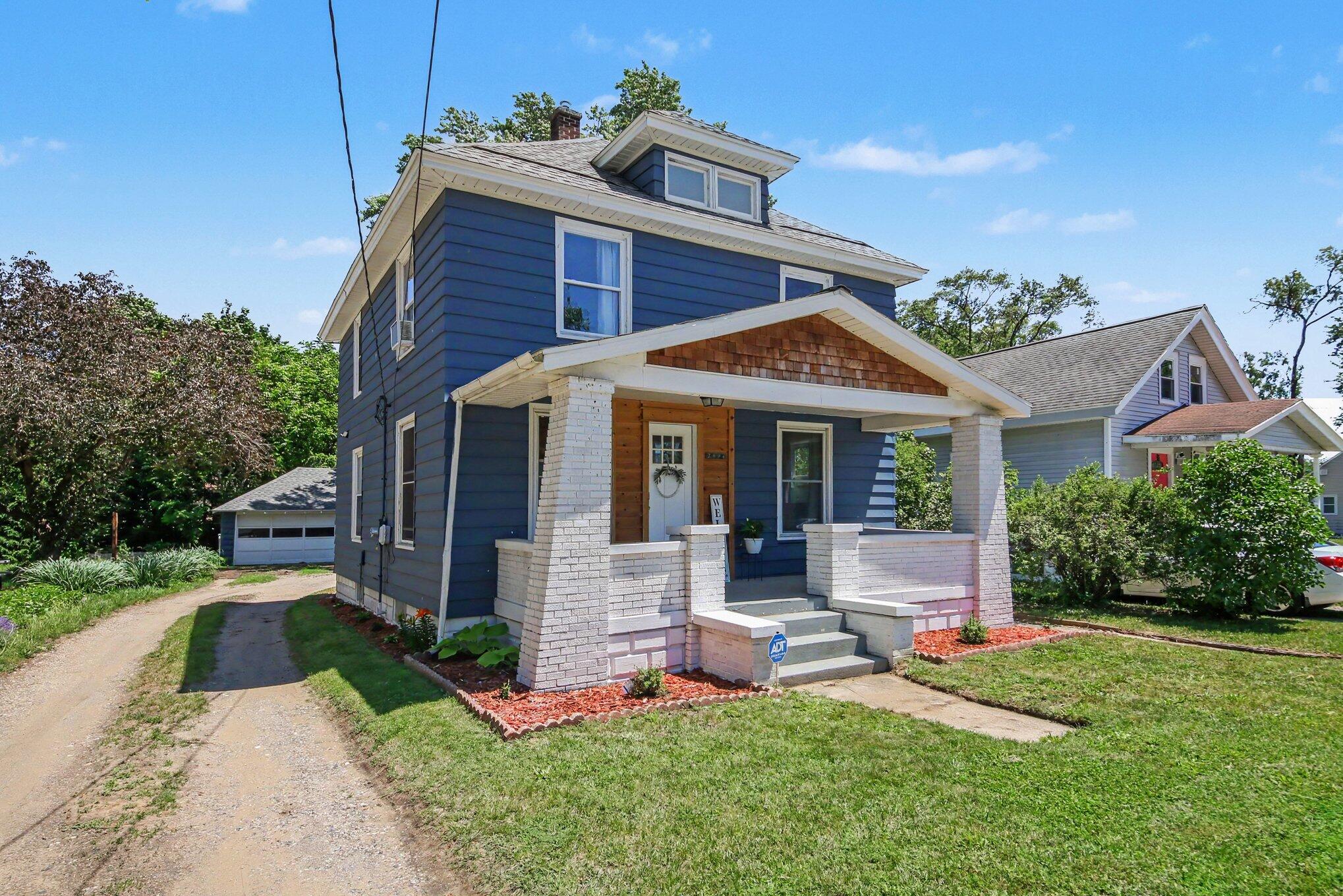 2446 Hufford Avenue NW
