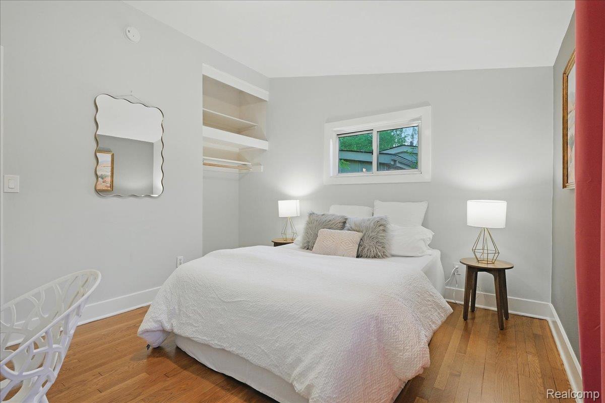 Oak Park City, Michigan 48237, United States, 3 Bedrooms Bedrooms, ,1 BathroomBathrooms,Residential,Pending,151996