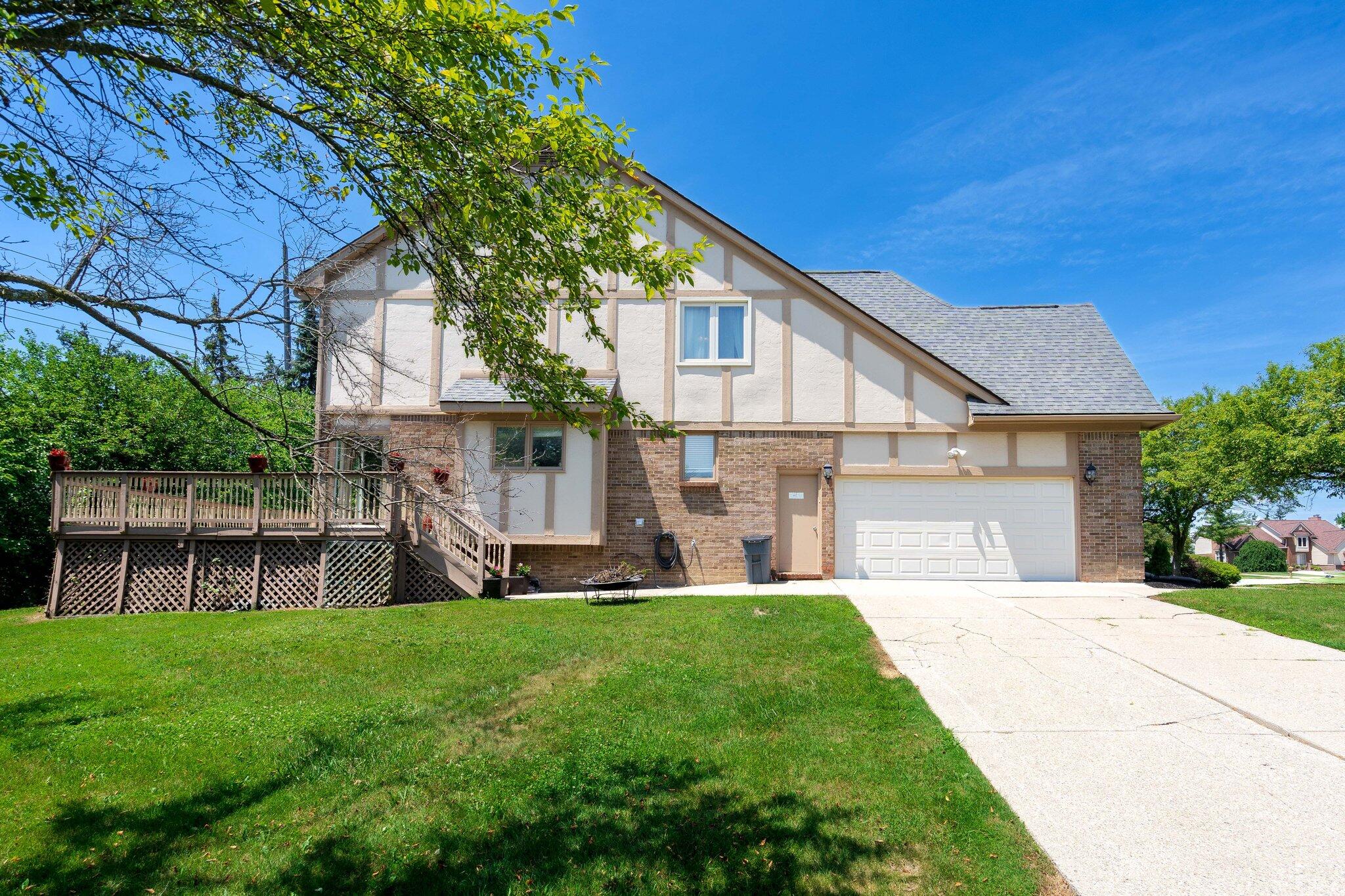6460 Charles Drive