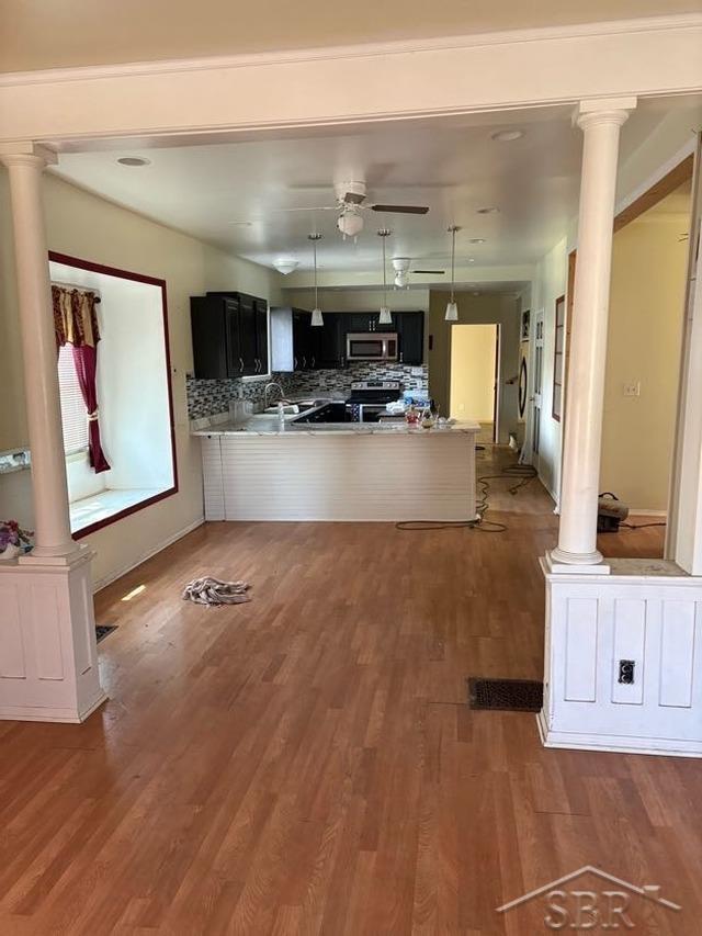 832 E Main Street