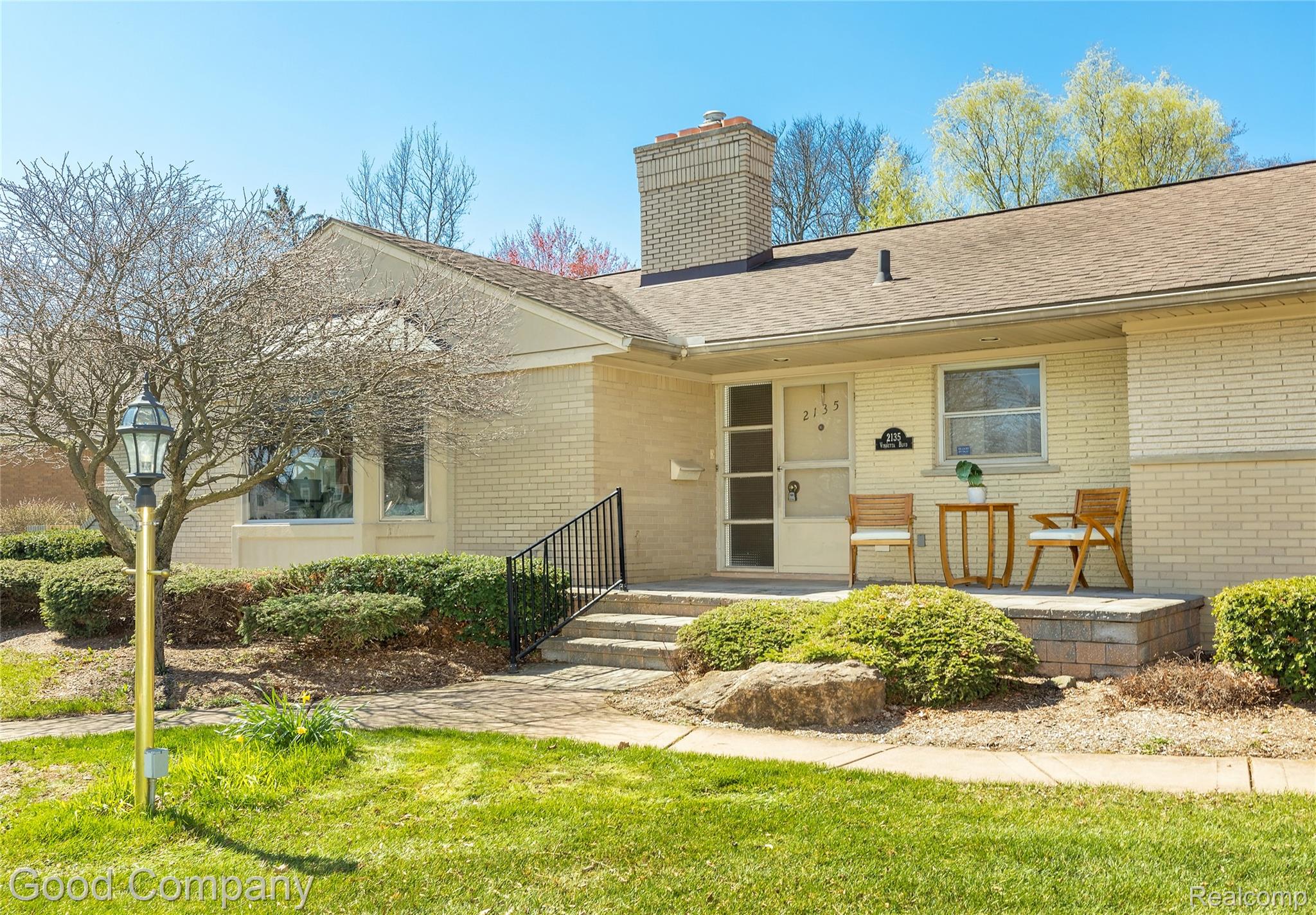 2135 Vinsetta Boulevard