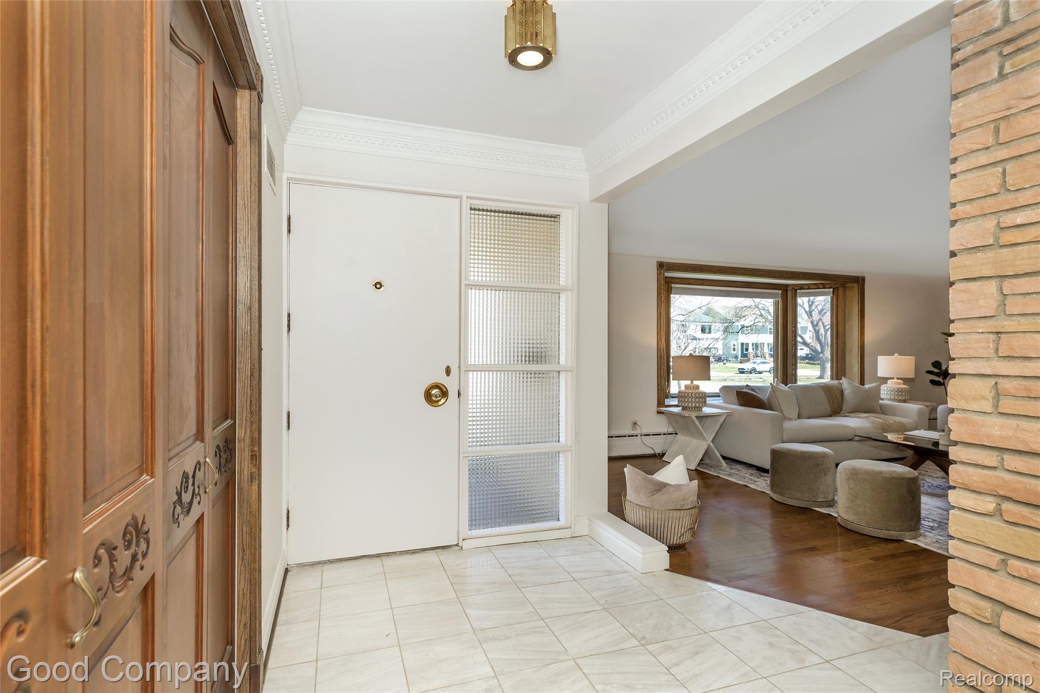 2135 Vinsetta Boulevard